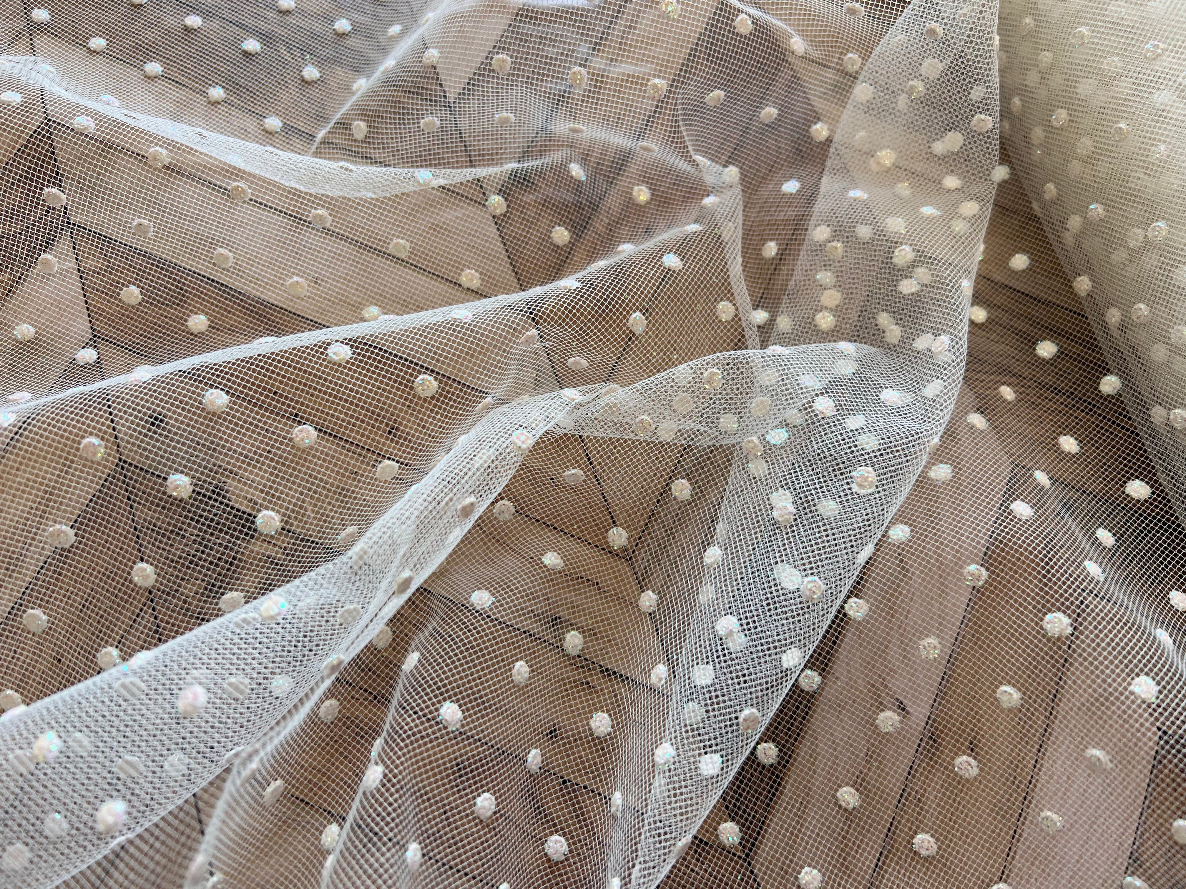 TULLE BLANC CASSÉ PLUMETIS IRISÉ ROSE - My Little Coupon