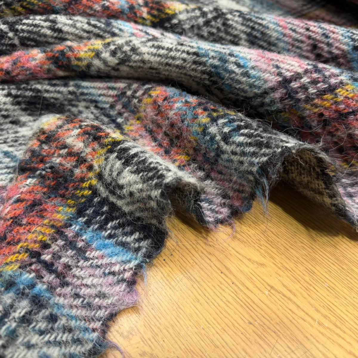 TWEED BOUCLETTE 56% LAINE MULTICOLORE GIOVIXEN - My Little Coupon