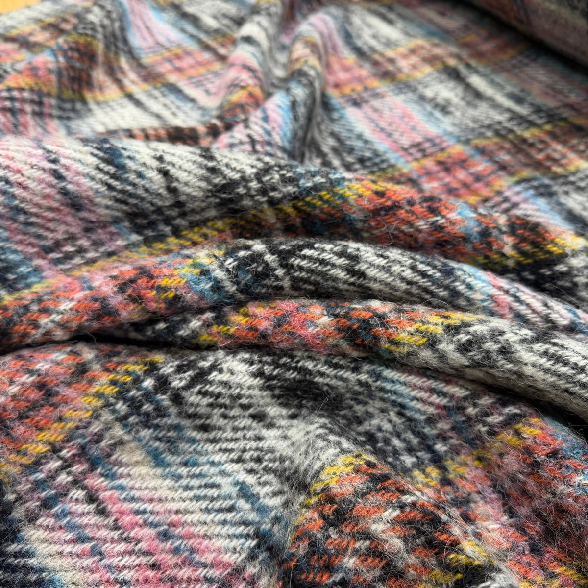 TWEED BOUCLETTE 56% LAINE MULTICOLORE GIOVIXEN - My Little Coupon