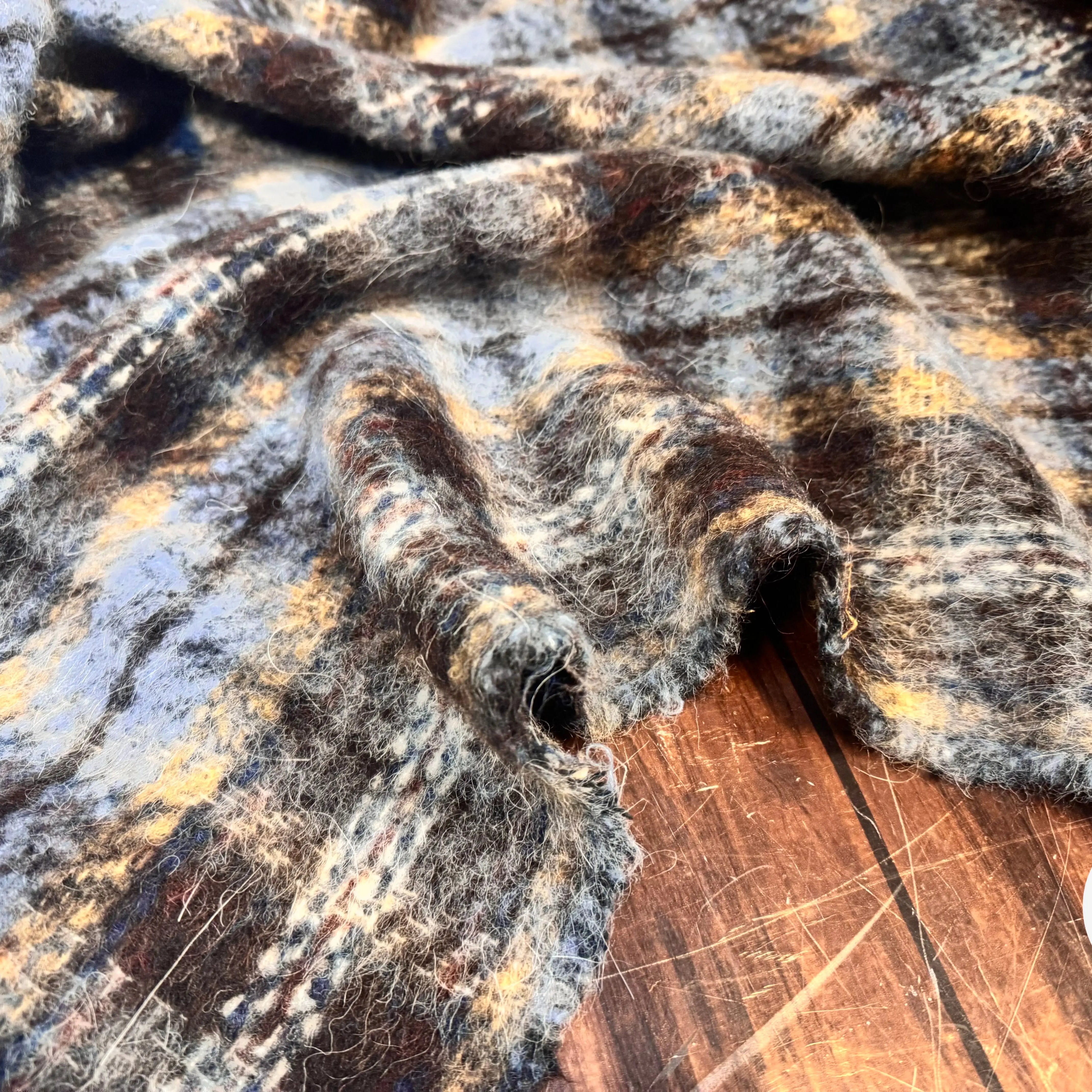 TWEED BOUCLETTE CARREAUX - My Little Coupon