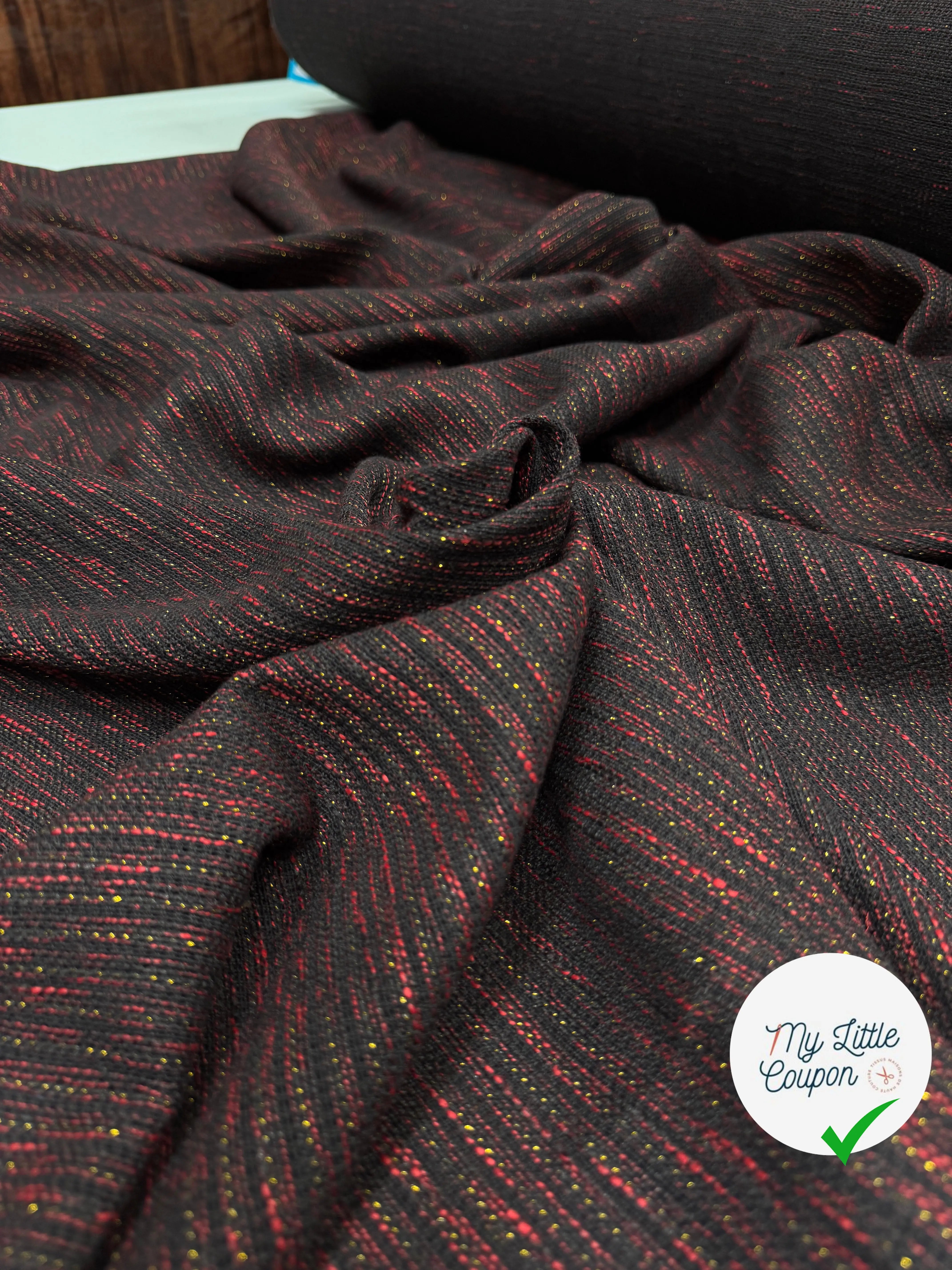 TWEED POLYESTER NOIR ROUGE ET DORÉ - My Little Coupon