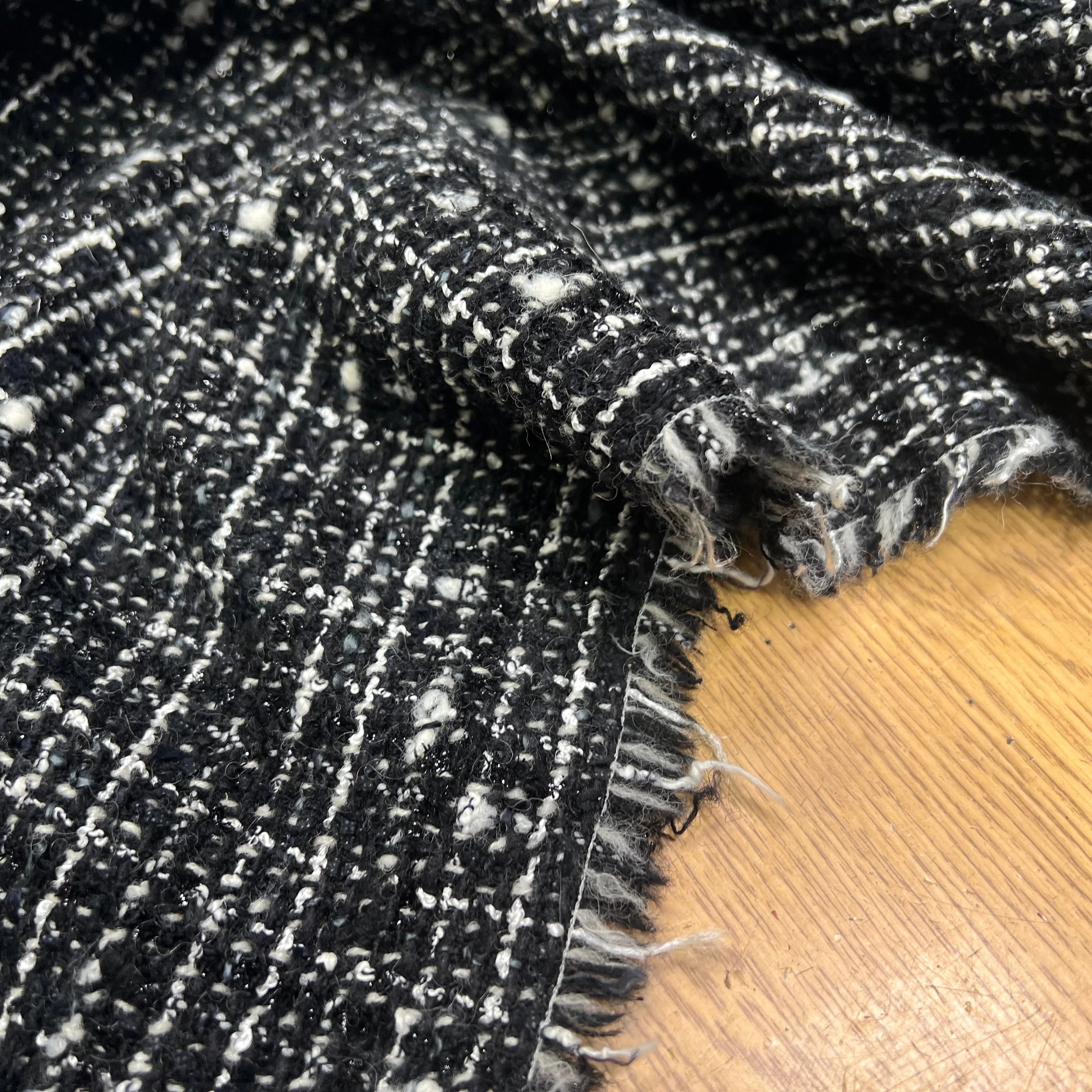 TWEED TAILLEUR ULTRA CHIC NOIR ET BLANC LAINE - My Little Coupon