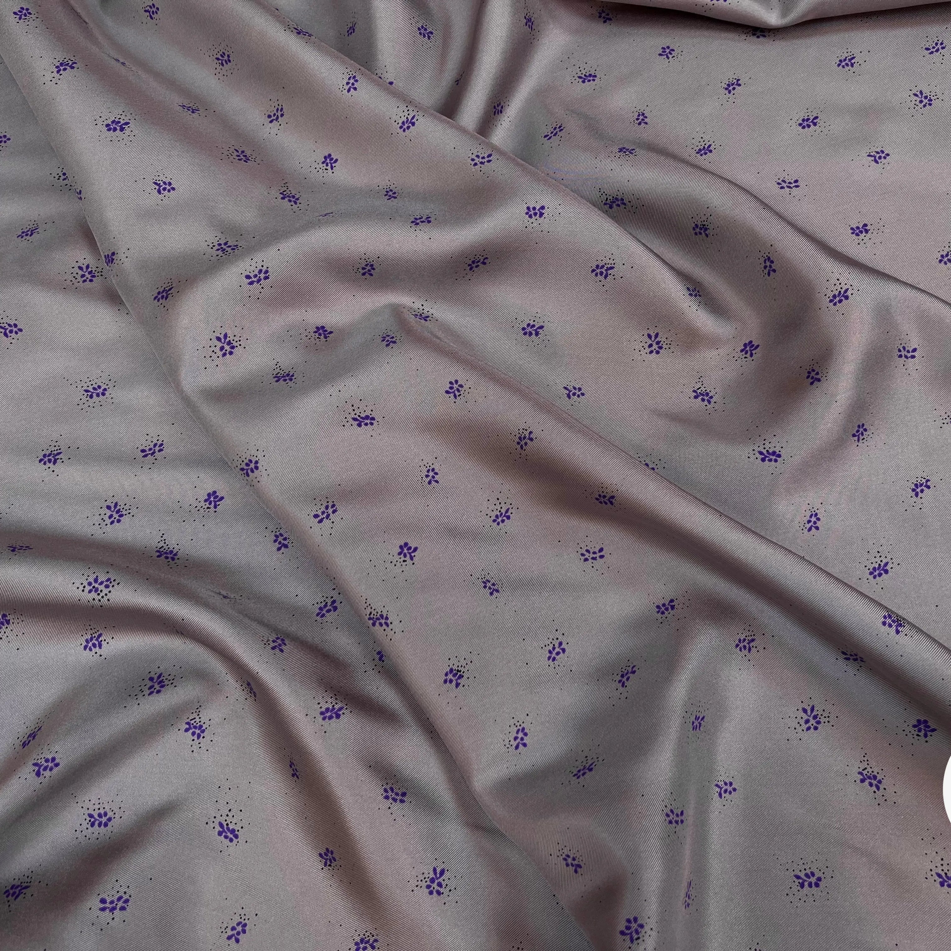 TWILL DE SOIE FOND GRIS IMPRIMÉ FLEURS - My Little Coupon