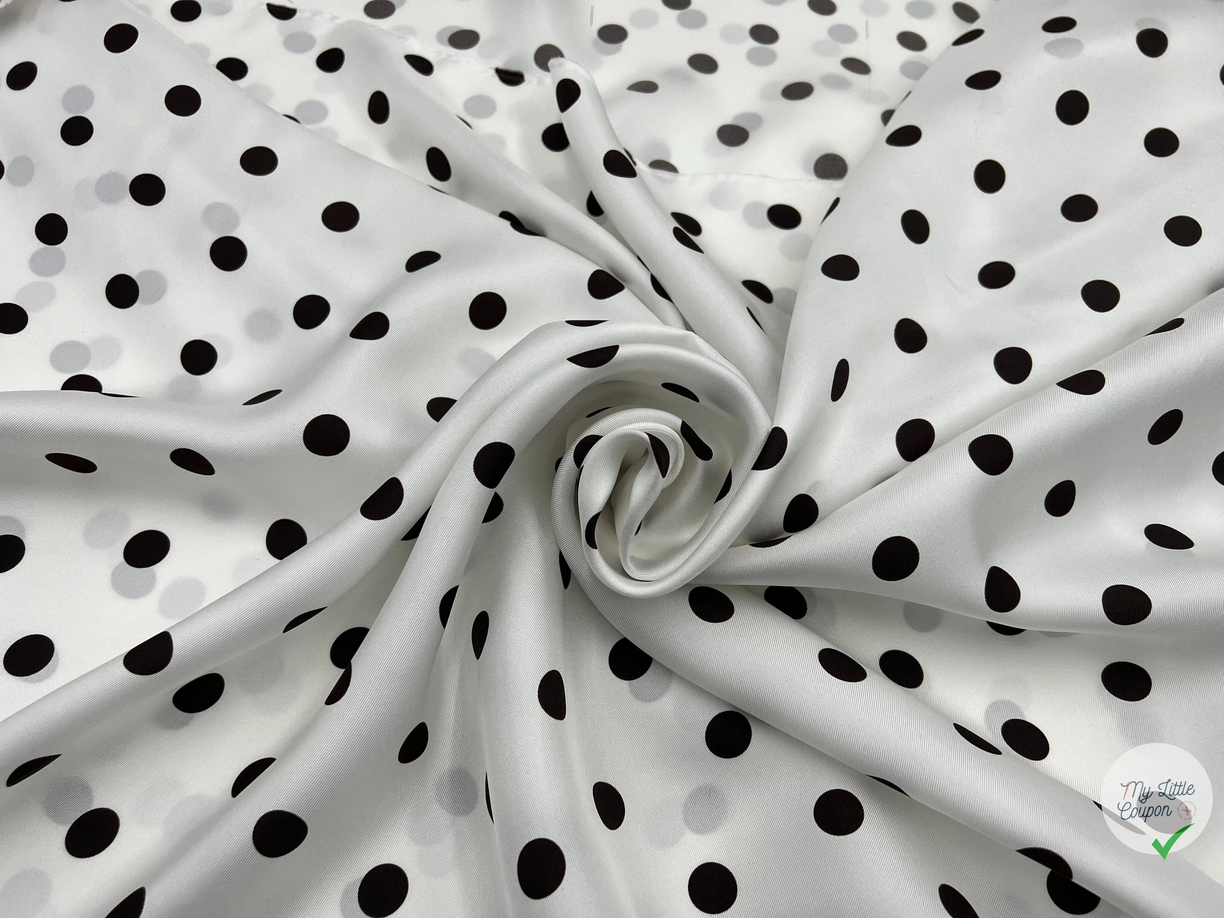 TWILL DE SOIE IMPRIMĂ POIS CHOCO FOND BLANC - coupon de tissu de 3 mĂštres - My Little Coupon - tissu - coudre