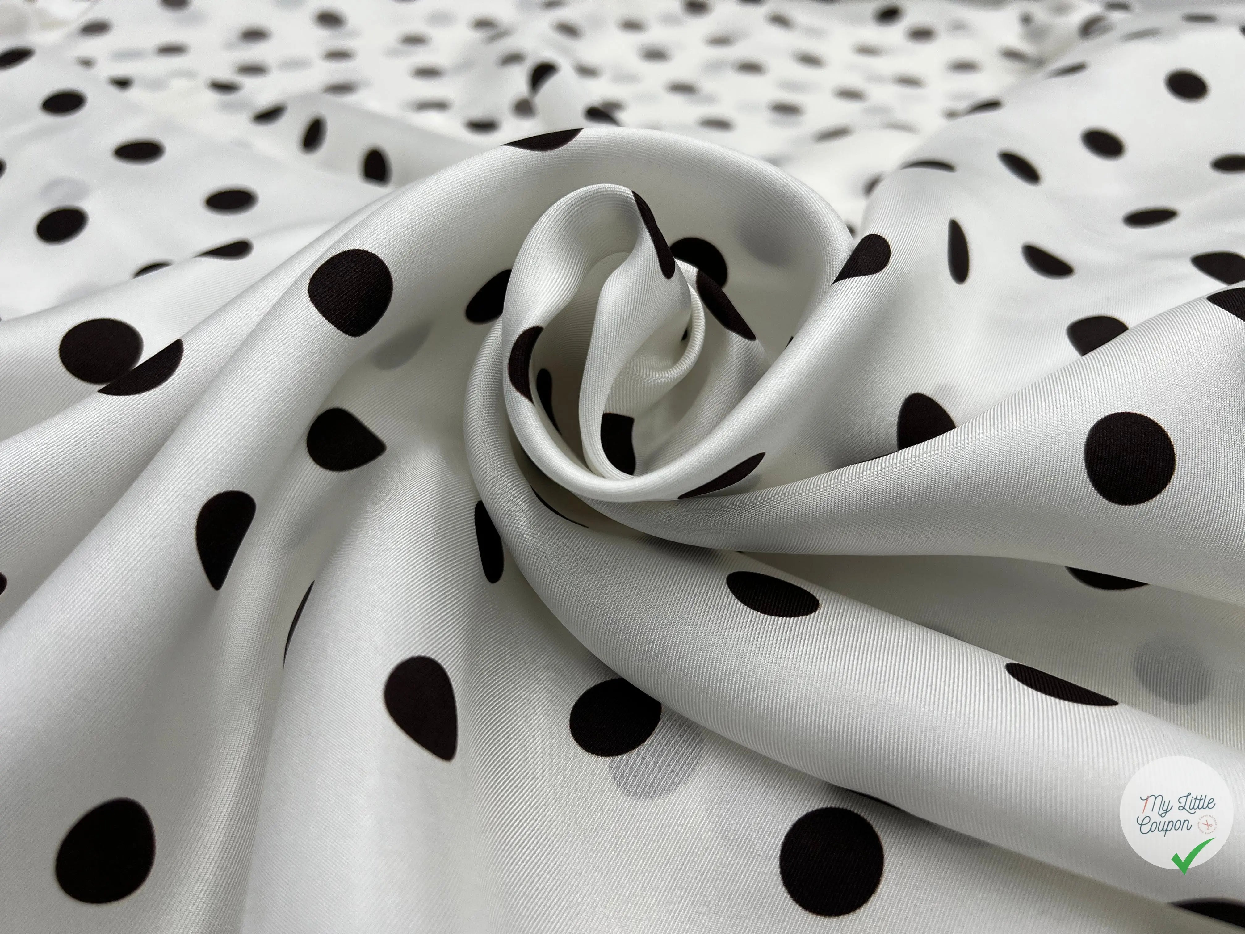 TWILL DE SOIE IMPRIMĂ POIS CHOCO FOND BLANC - coupon de tissu de 3 mĂštres - My Little Coupon - tissu - coudre