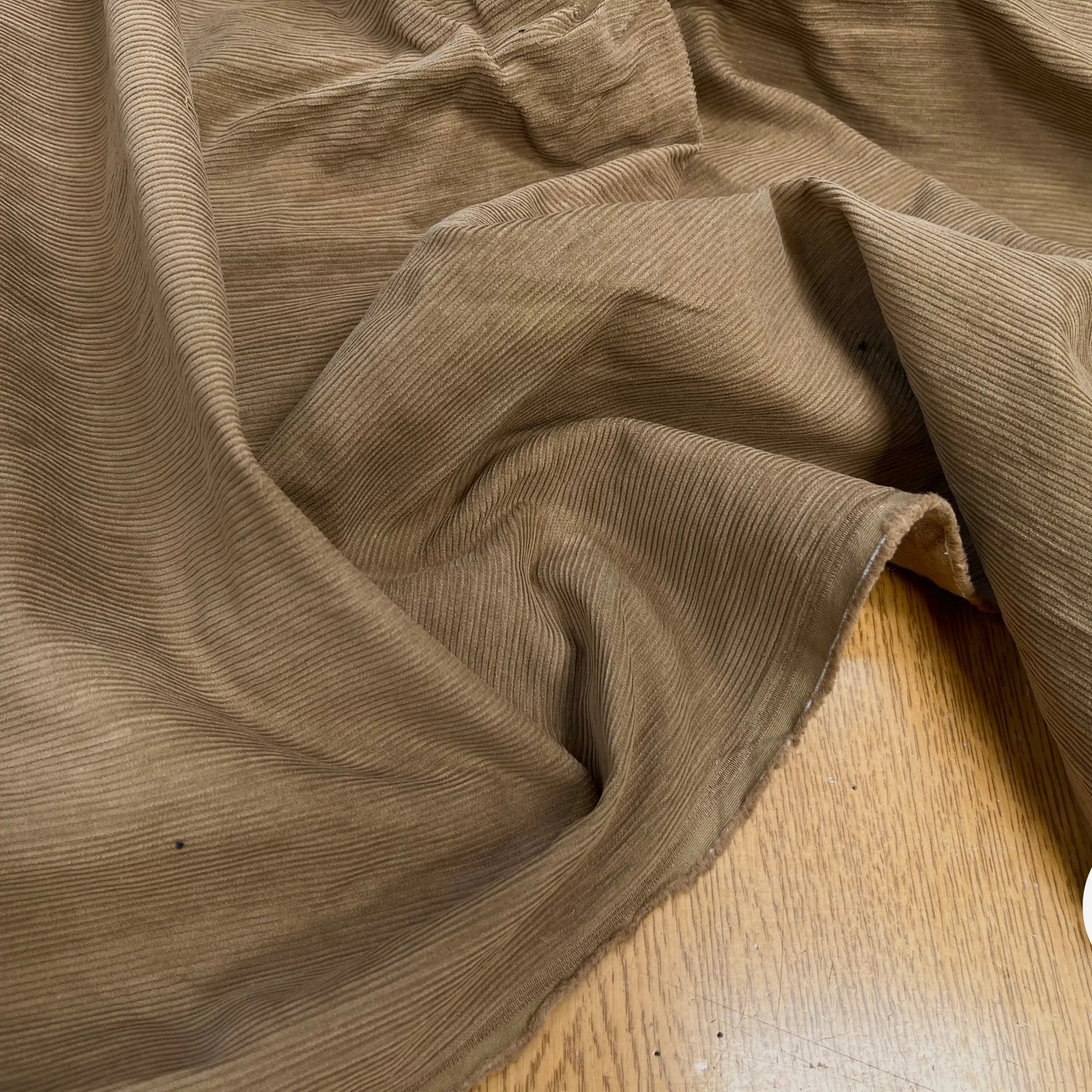 VELOURS 1000 RAIES COTON BEIGE CAMEL TOUCHER CRAQUANT - My Little Coupon