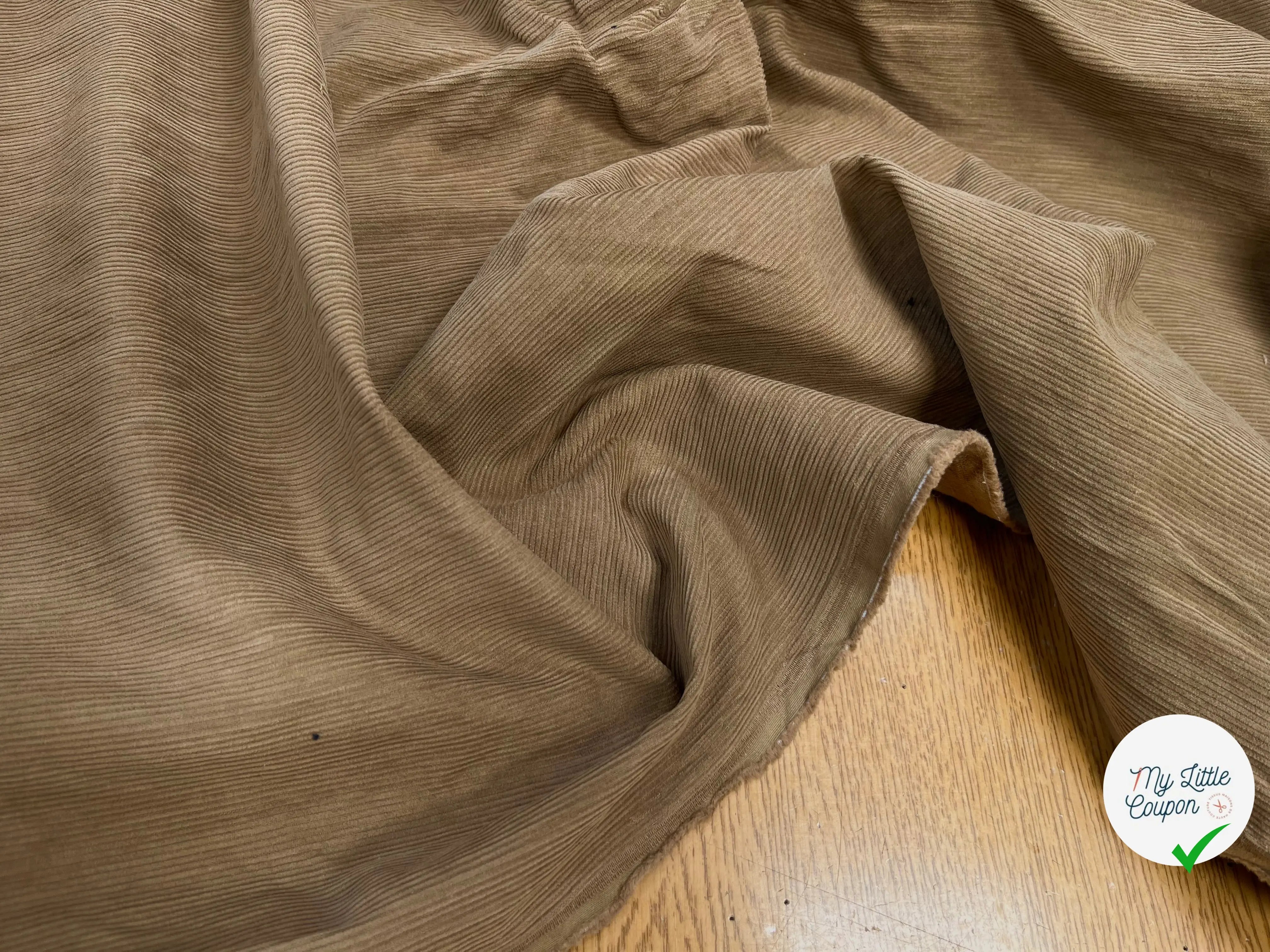 VELOURS 1000 RAIES COTON BEIGE CAMEL TOUCHER CRAQUANT - My Little Coupon