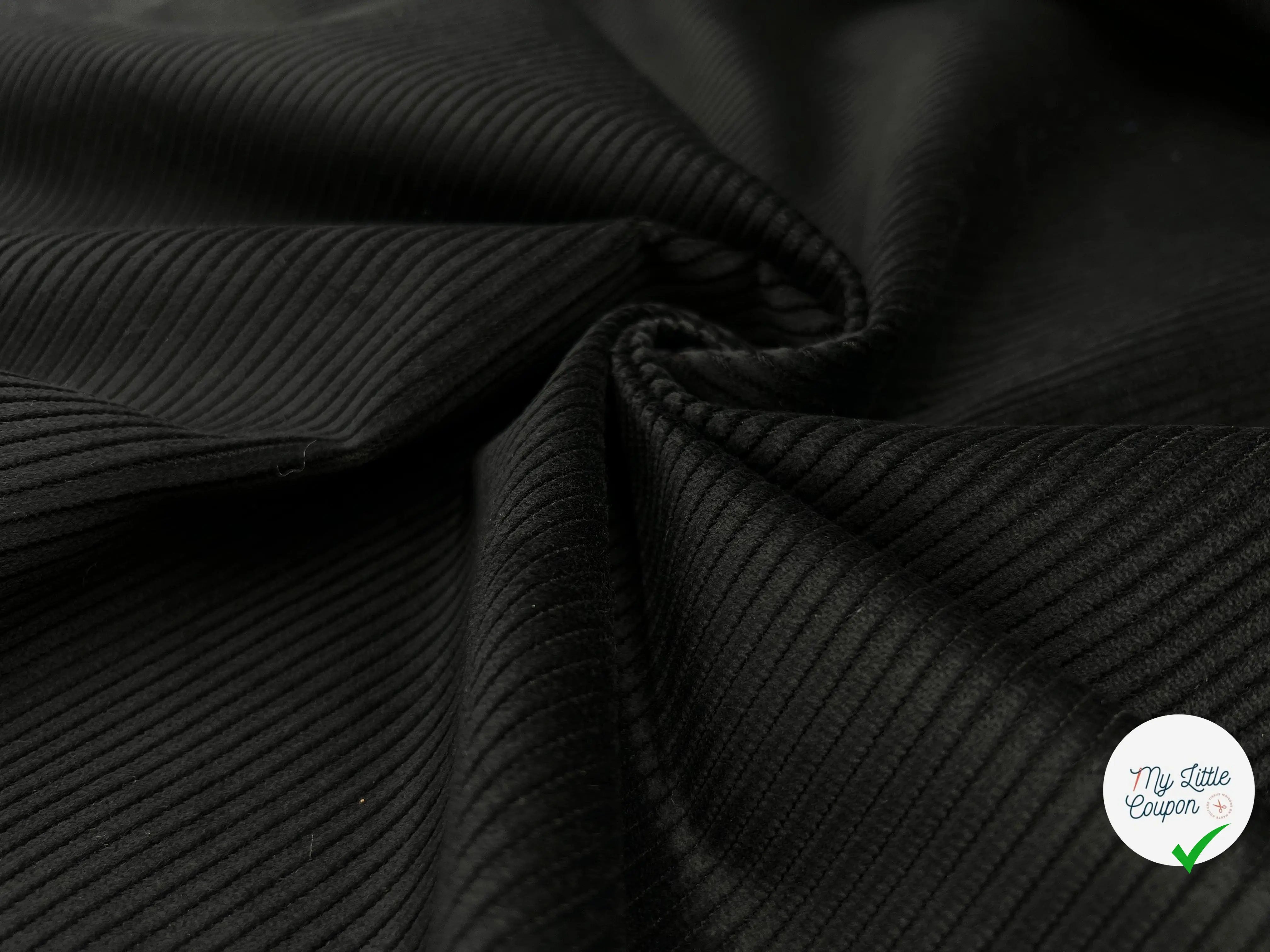 VELOURS CÔTELÉ 300 RAIES NOIR - My Little Coupon - tissu - coudre