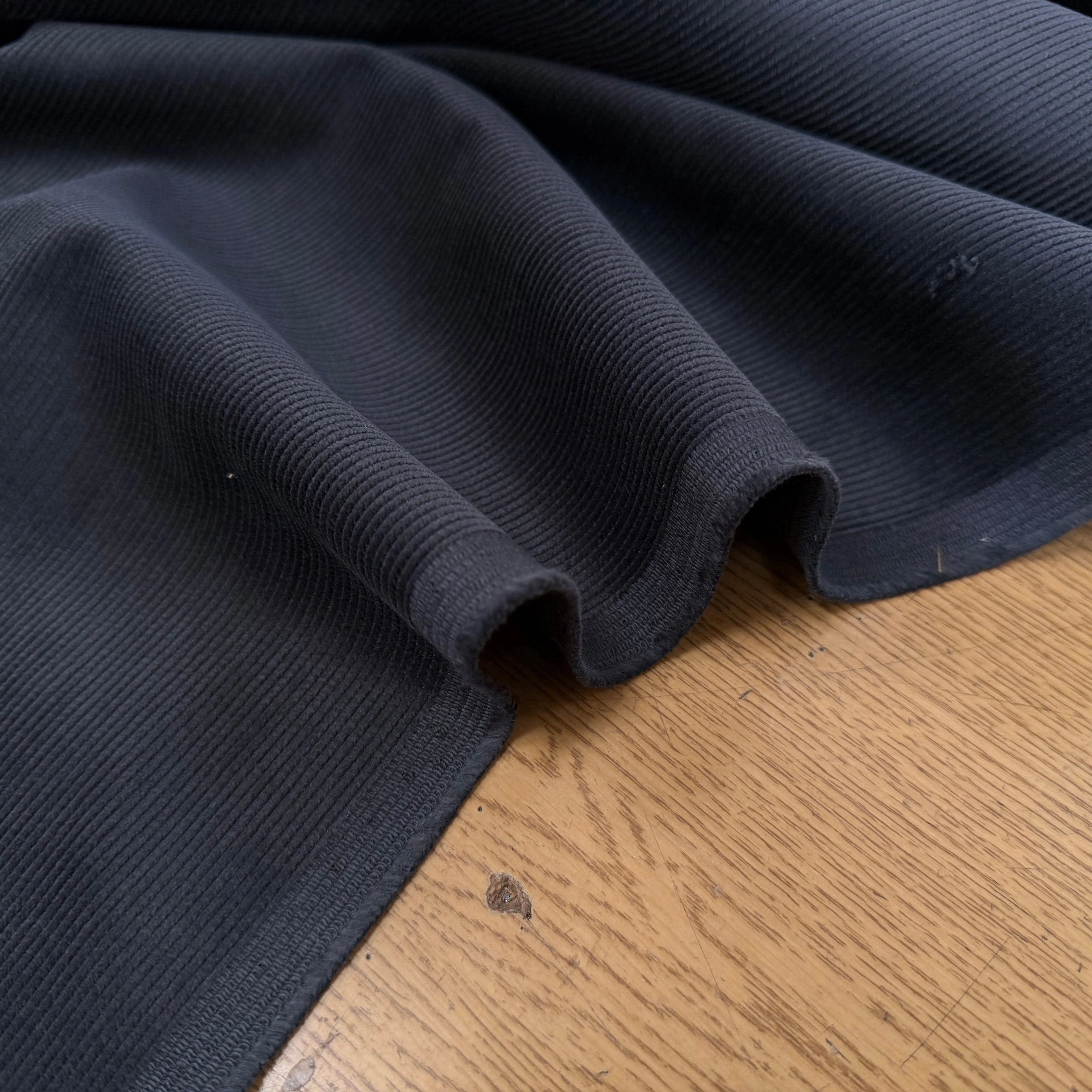 VELOURS COTELE EN COTON 1000 RAIES GRIS FONCE - My Little Coupon