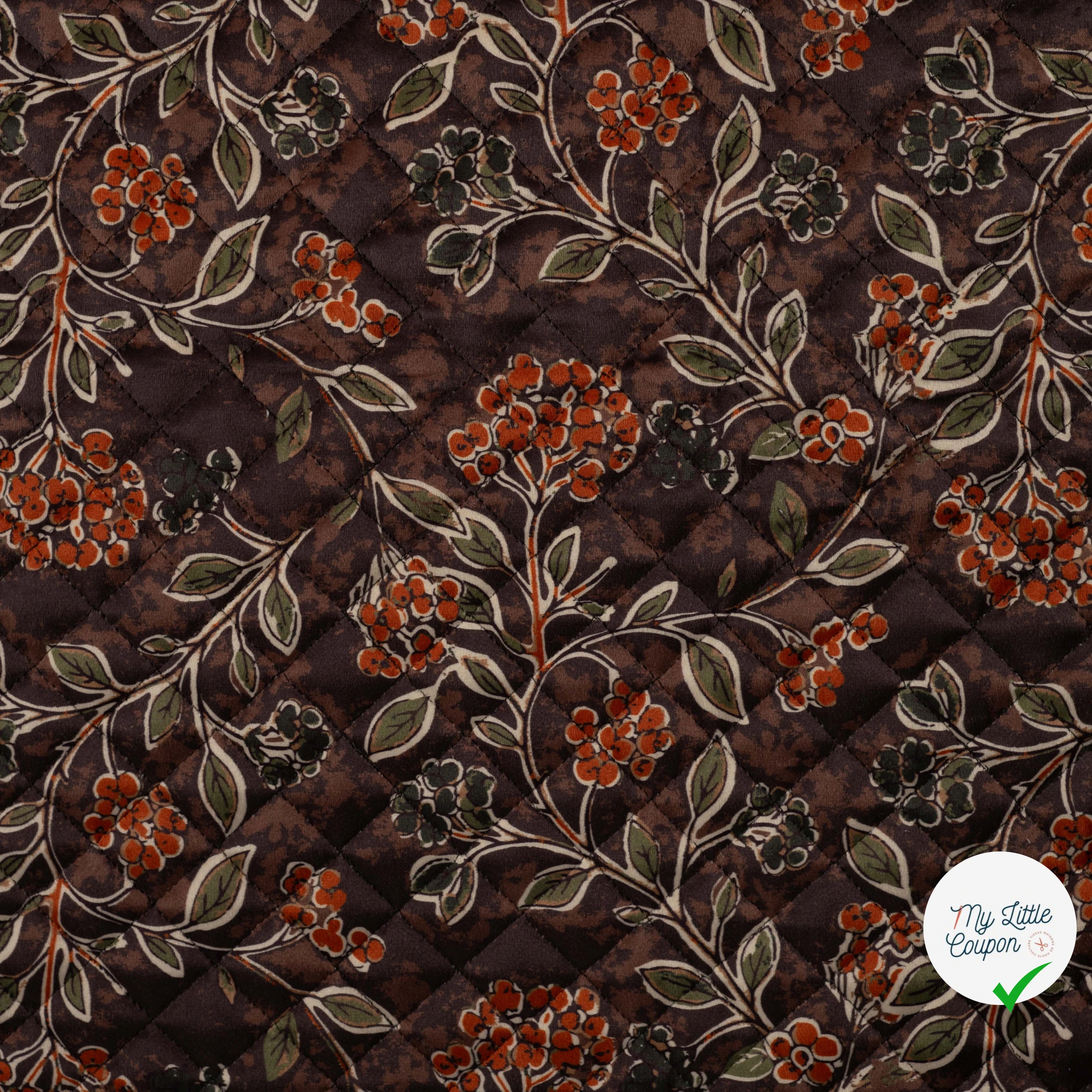 VELOURS MATELASSÉ LOSANGES FLEURS ET FEUILLES BRUN FONCÉ - vue à plat