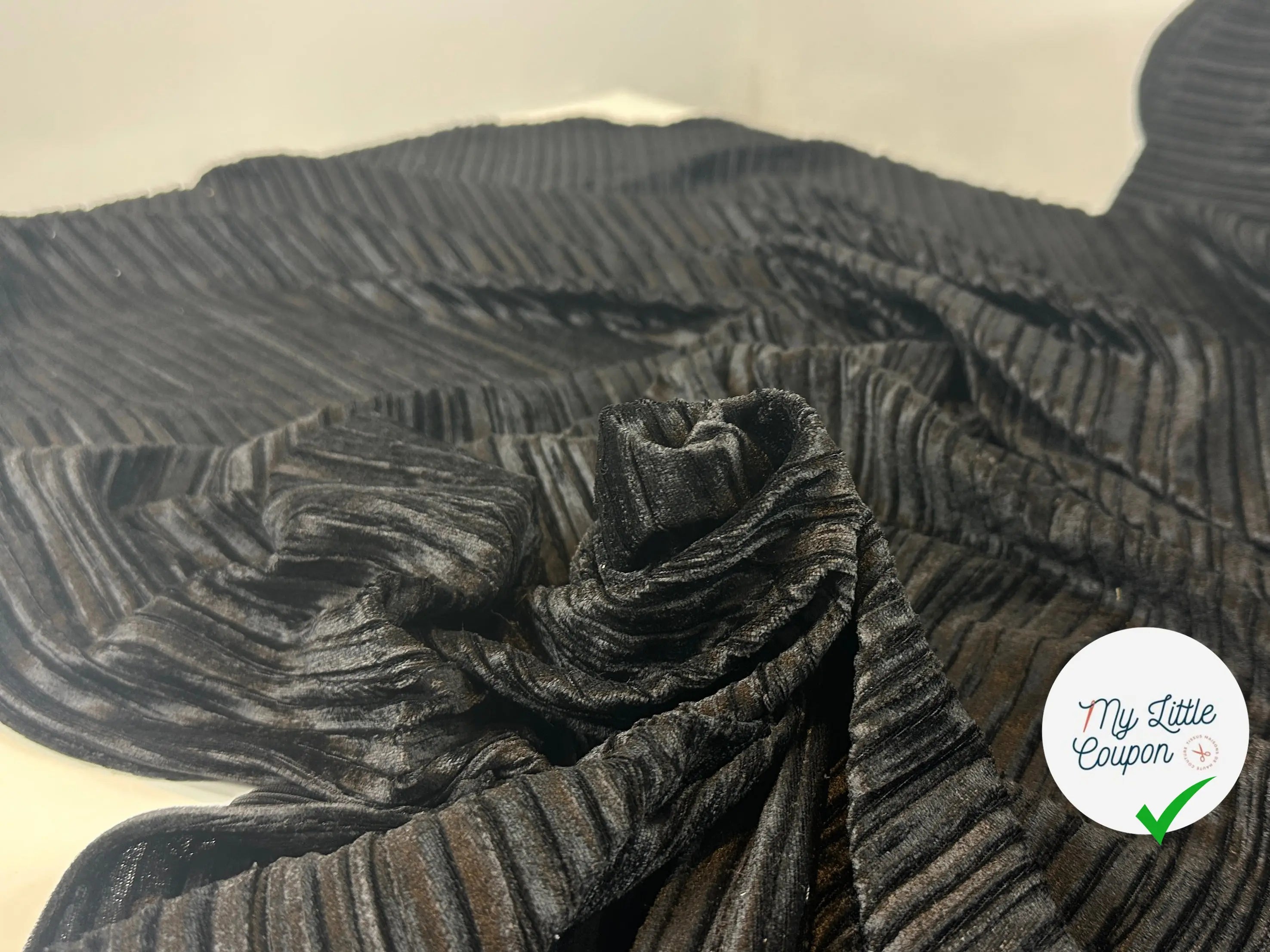 VELOURS PLISSÉ NOIR MLC INTERN