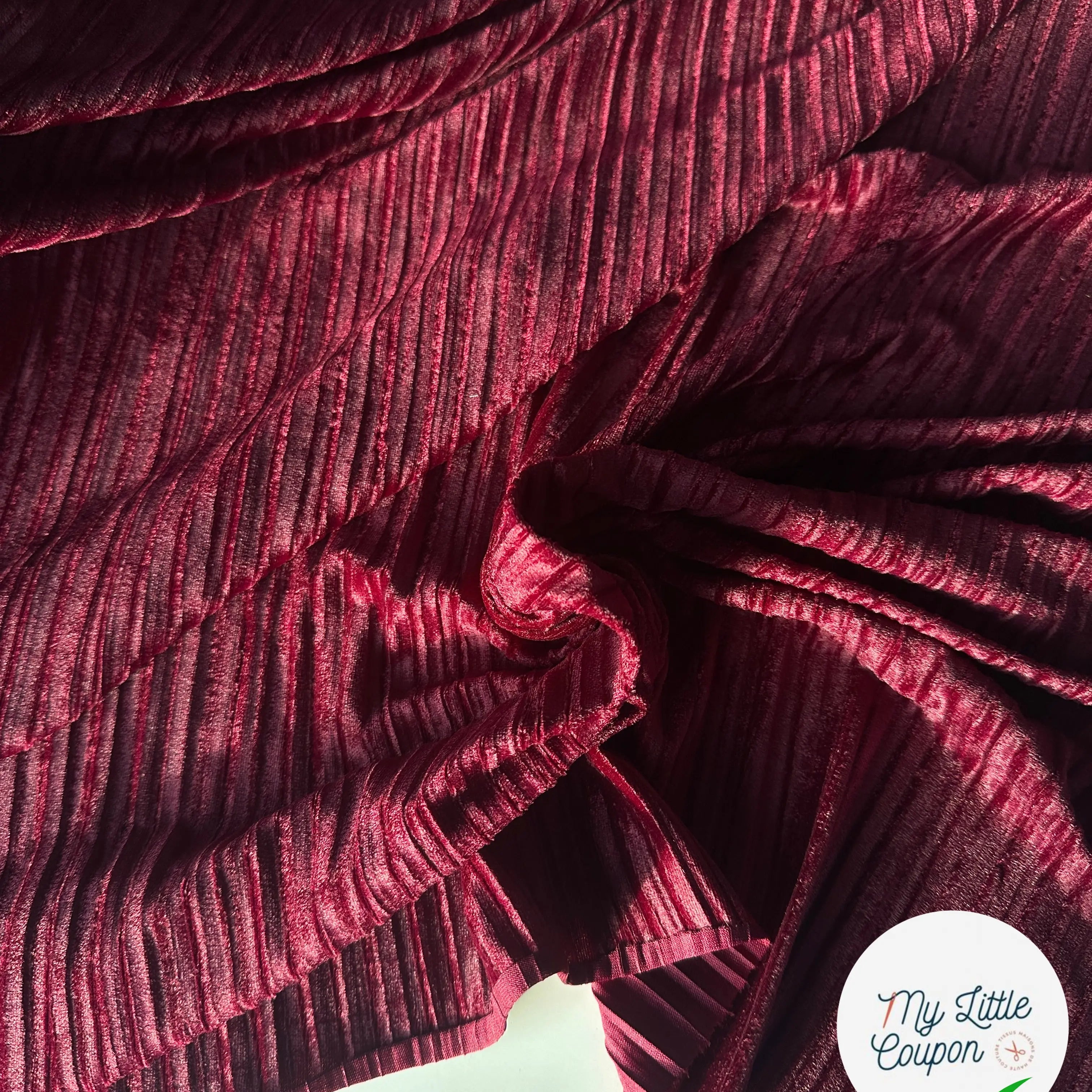 VELOURS PLISSÉ ROUGE LIE DE VIN MLC INTERN