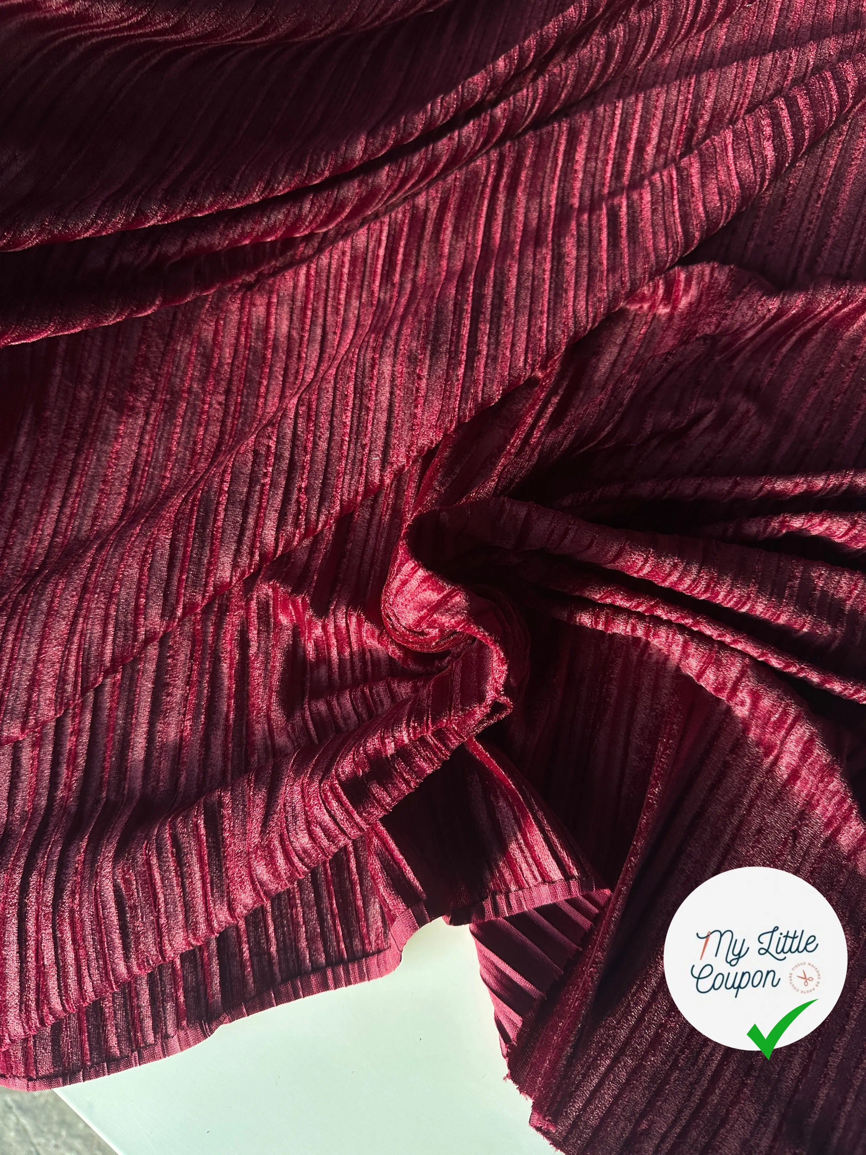 VELOURS PLISSÉ ROUGE LIE DE VIN MLC INTERN