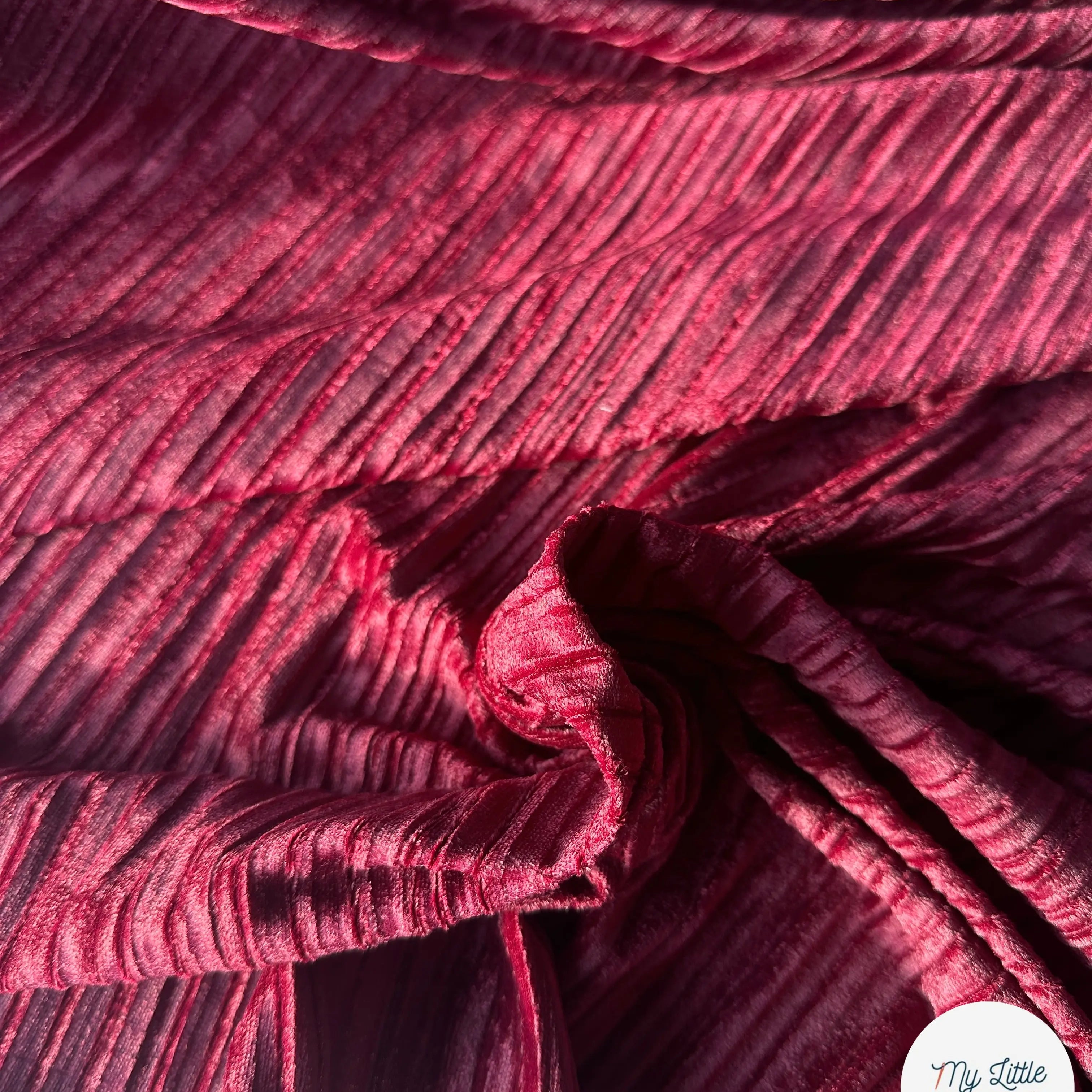 VELOURS PLISSÉ ROUGE LIE DE VIN MLC INTERN