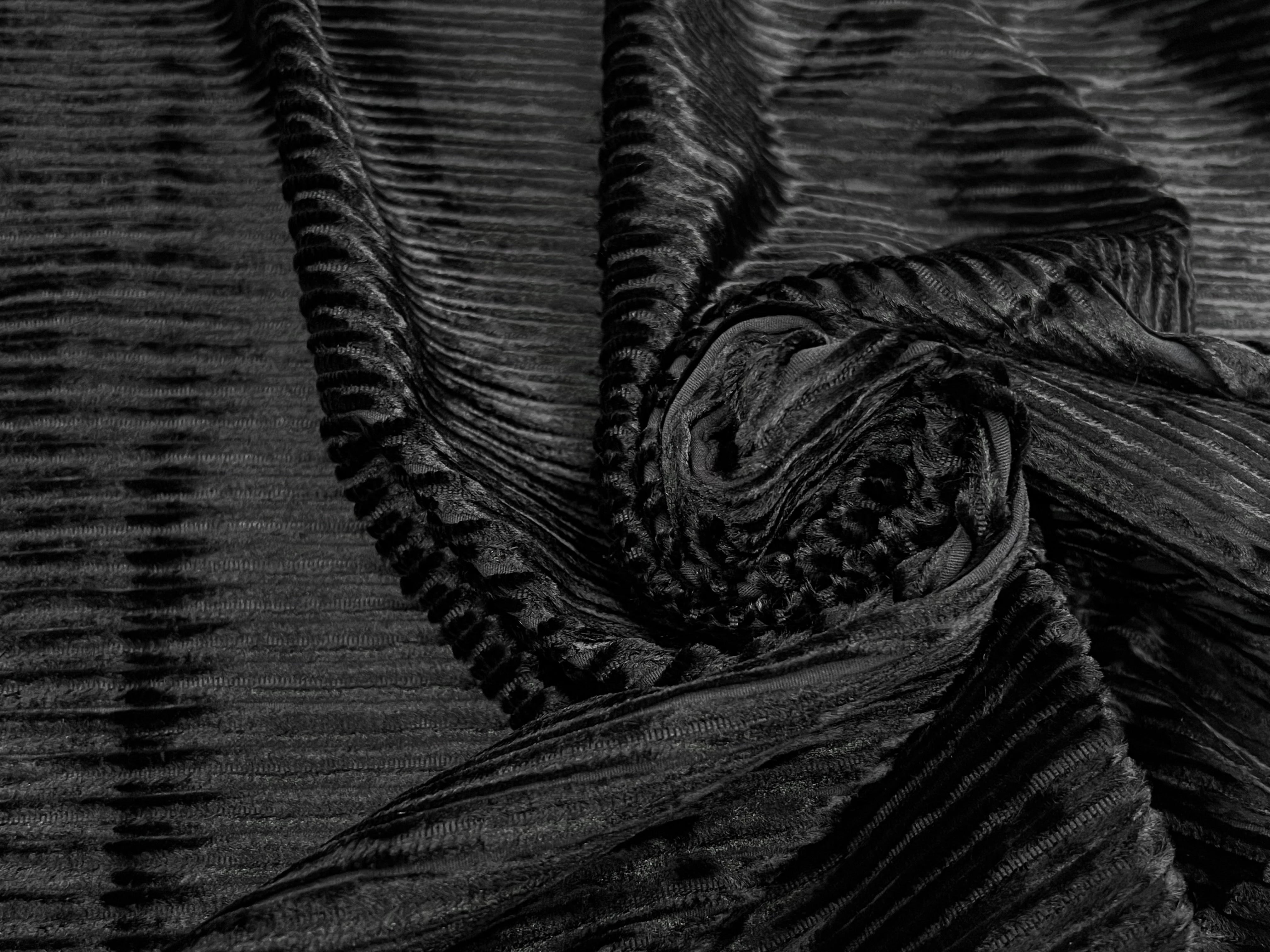 VELOURS PUEBELA NOIR 137CM 100% COTON - My Little Coupon