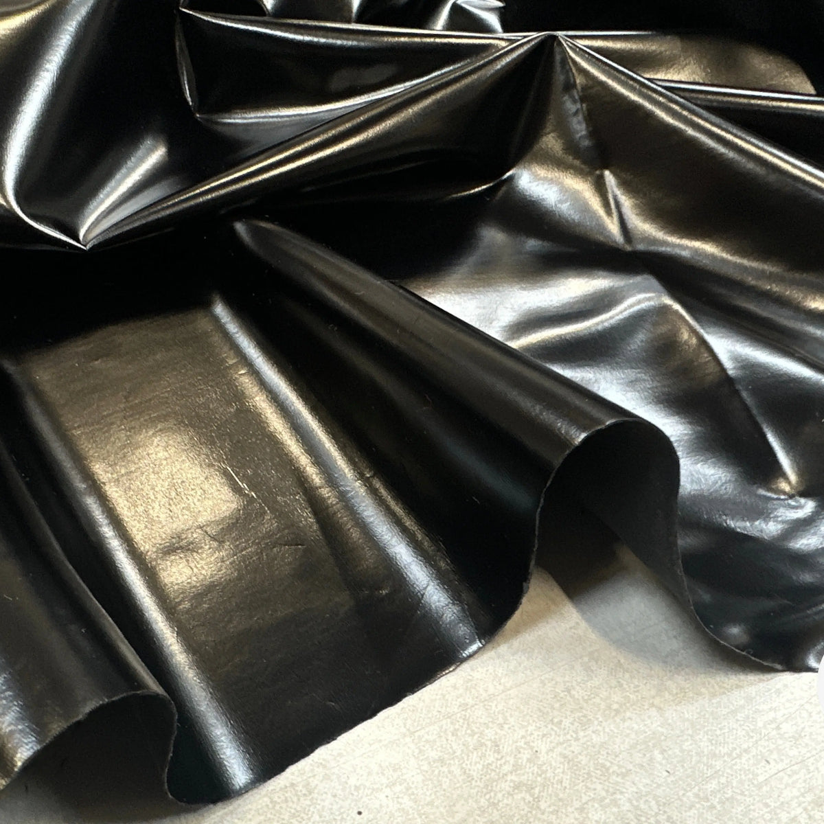 VINYL QUALITÉ NOIR LISSE MSO