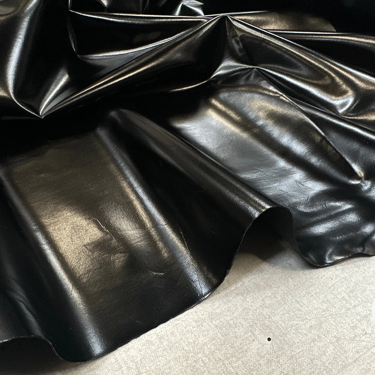 VINYL QUALITÉ NOIR LISSE MSO