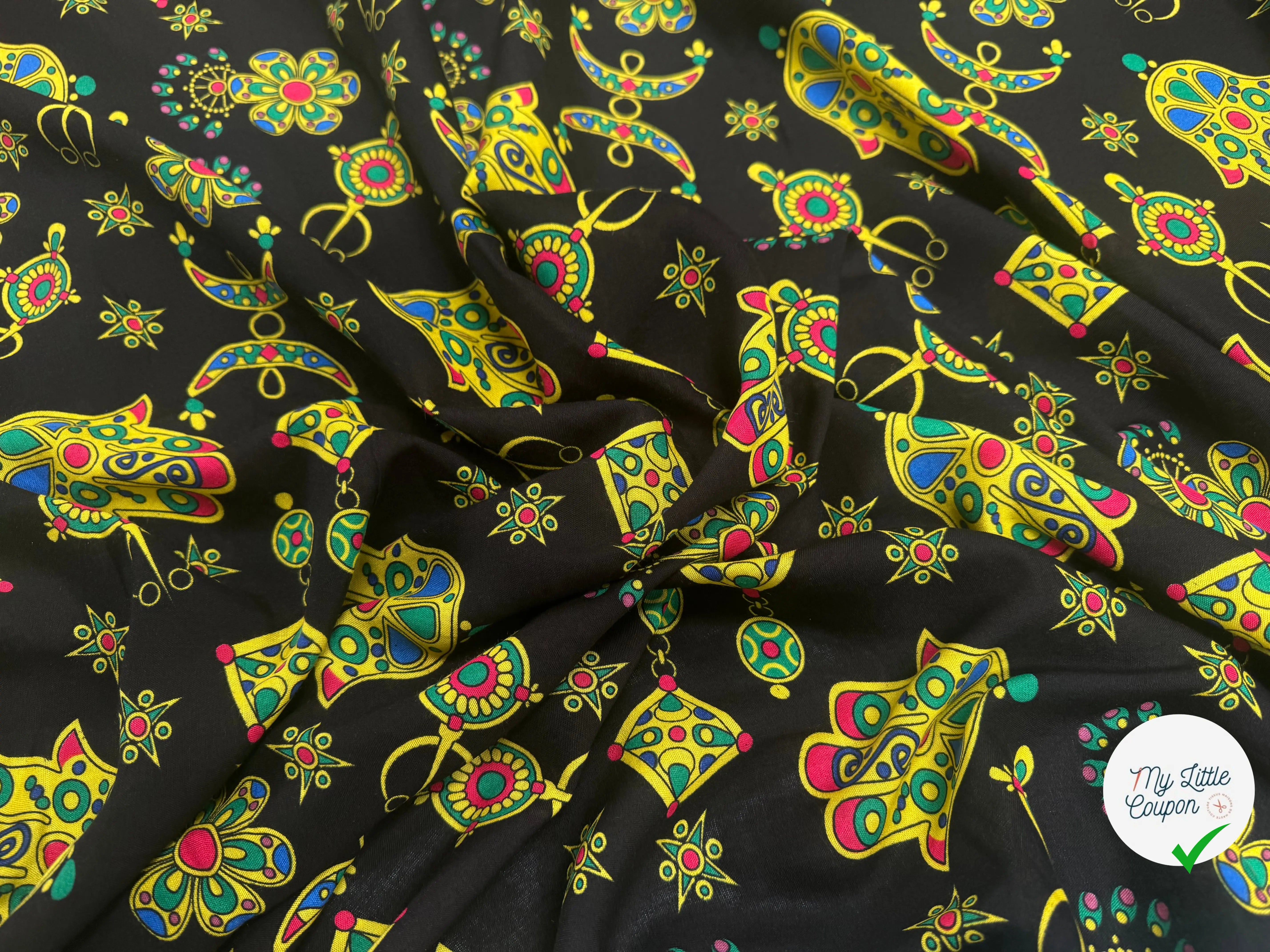 VISCOSE ARLEQUIN AVEC MOTIFS MAINS FOND NOIR - My Little Coupon