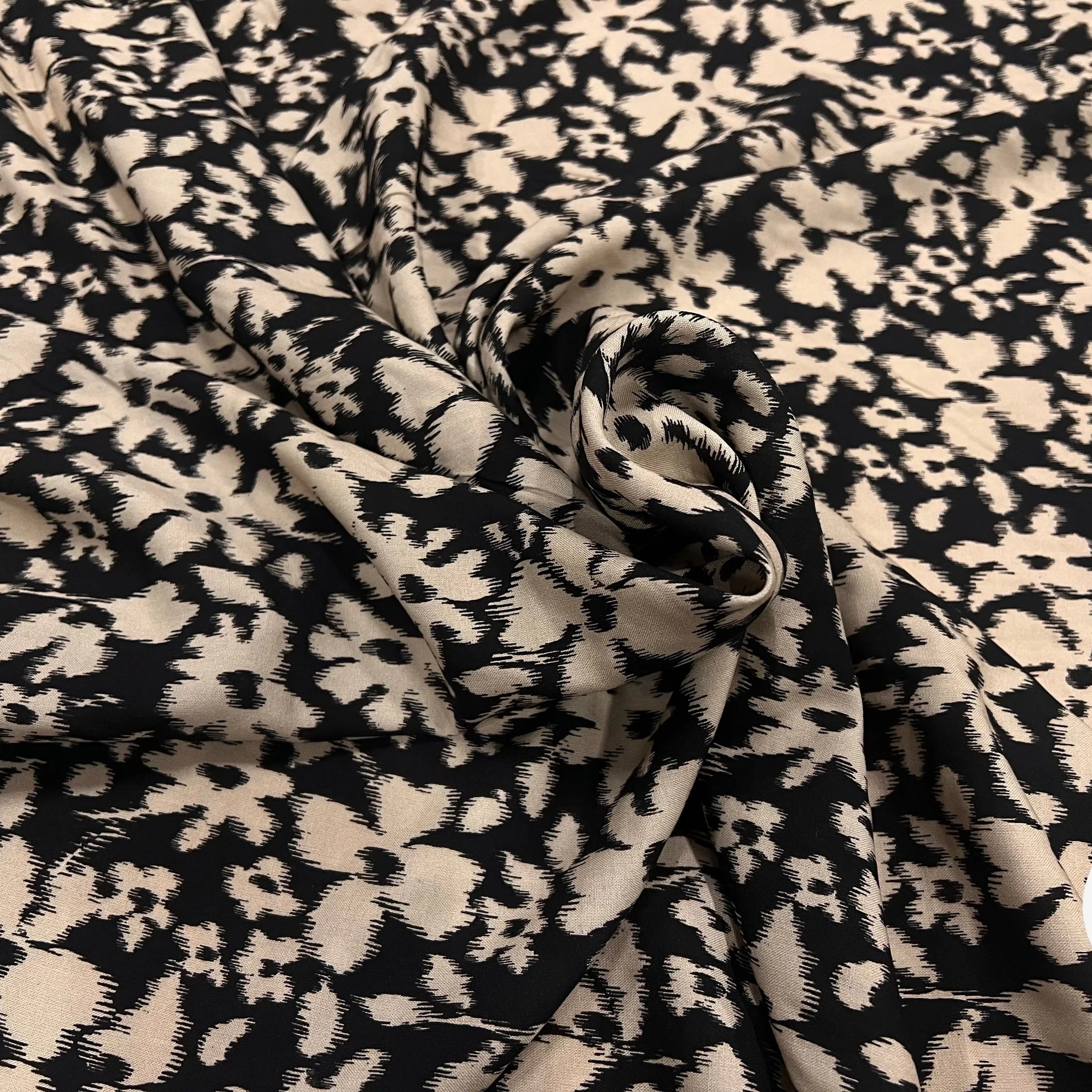 VISCOSE COROLLE NOIR ET BLANC - My Little Coupon