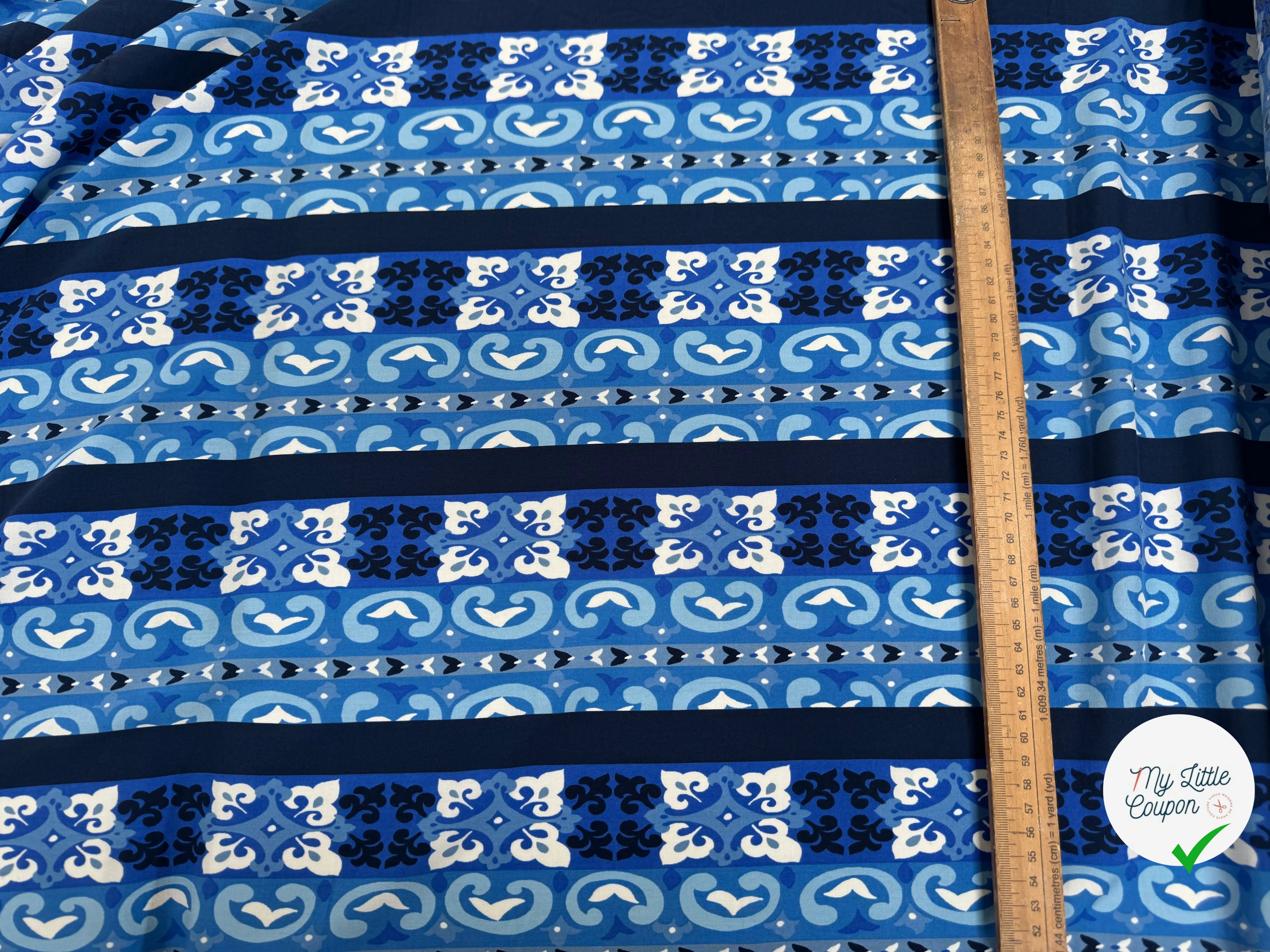 VISCOSE DE BLEU LYS ABSTRAIT ET RAYURES - My Little Coupon