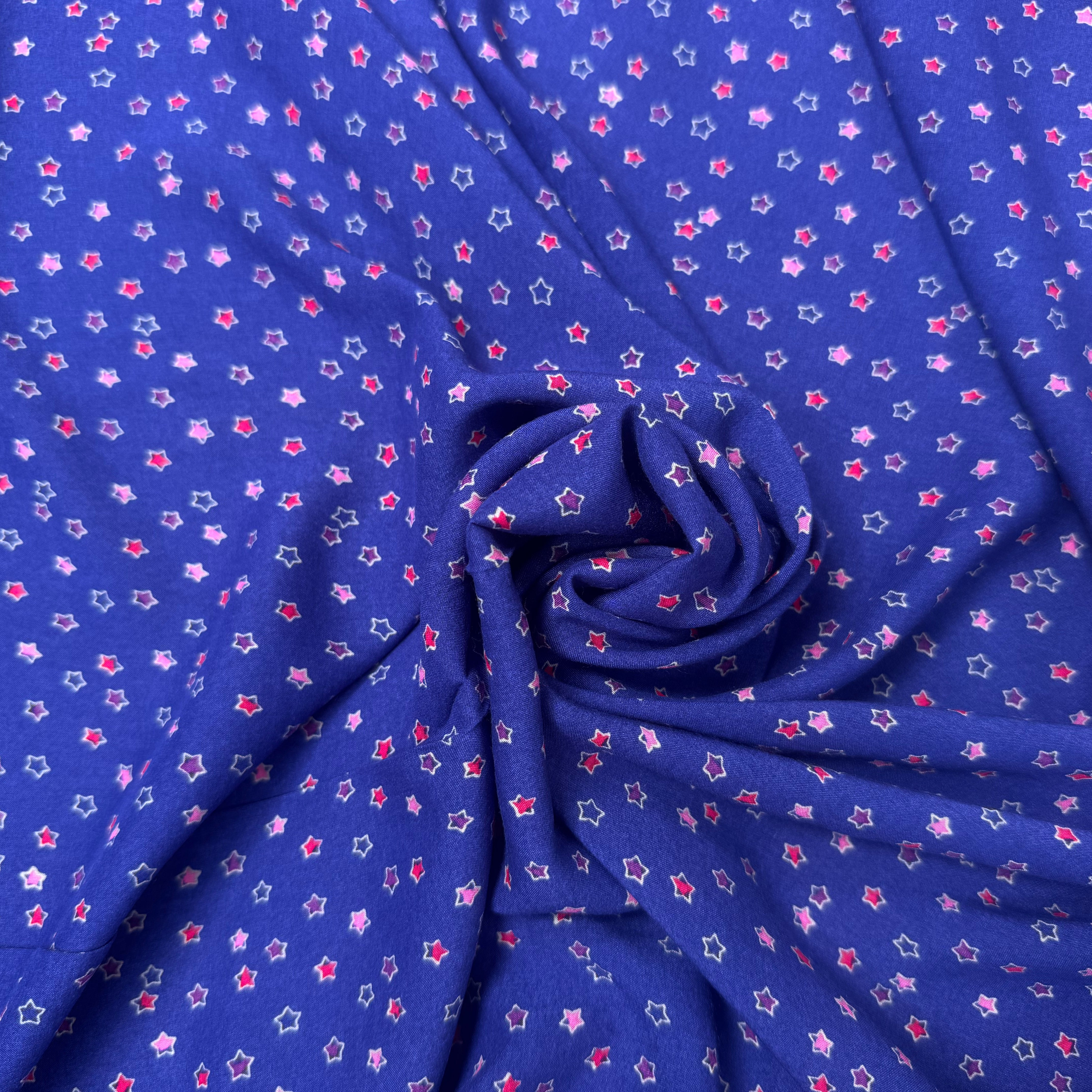 VISCOSE DOUCE FOND VIOLET MOTIFS PETITES ETOILES - My Little Coupon