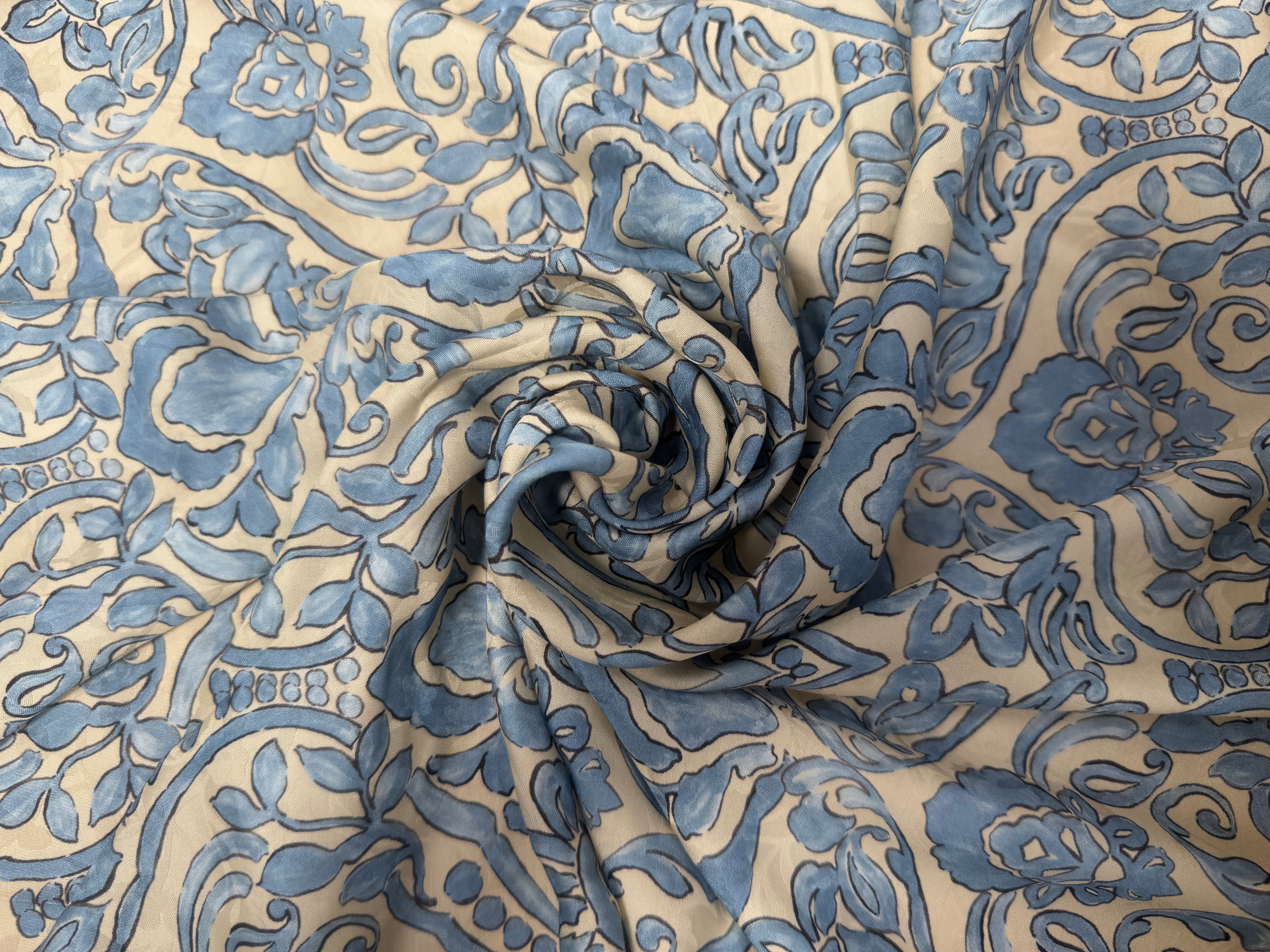 VISCOSE DOUCE INSPIRATION GRÈCE FOND BEIGE MOTIFS BLEU - My Little Coupon