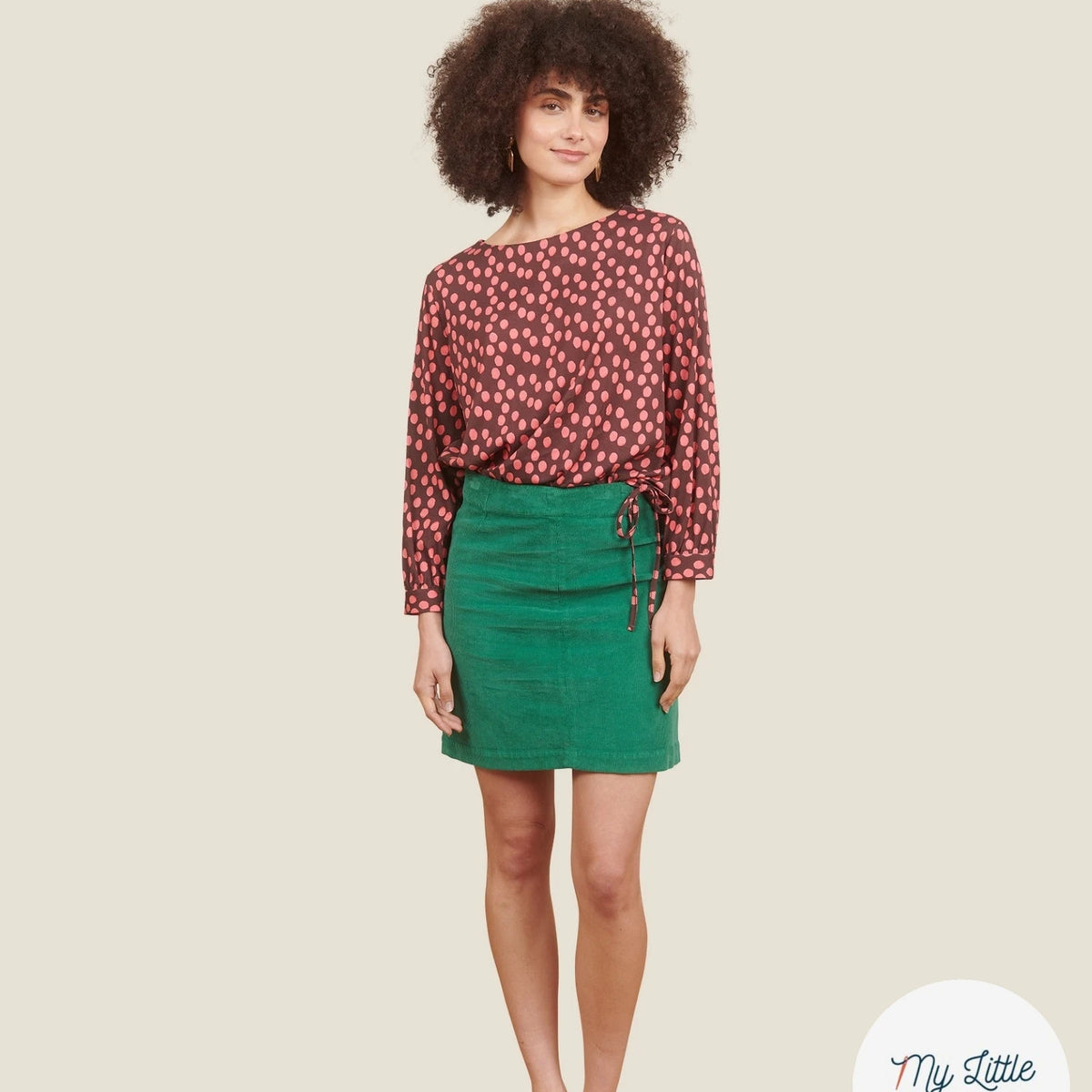 VISCOSE ÉLASTHANNE IMPRIMÉ POIS ROSES FOND MARRON - My Little Coupon