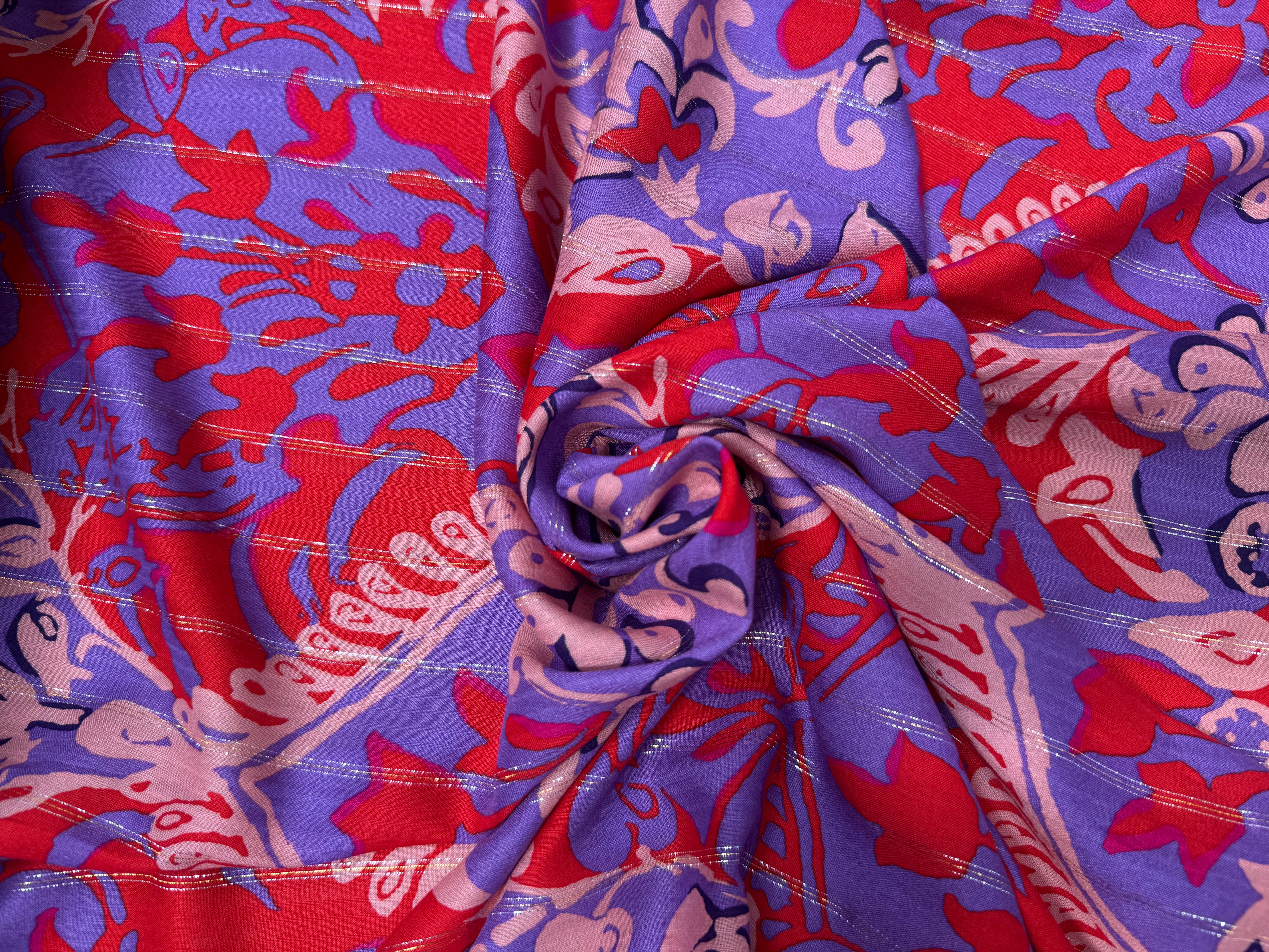 VISCOSE FIL ARGENTÉ FOND VIOLET MOTIFS ROUGE - My Little Coupon