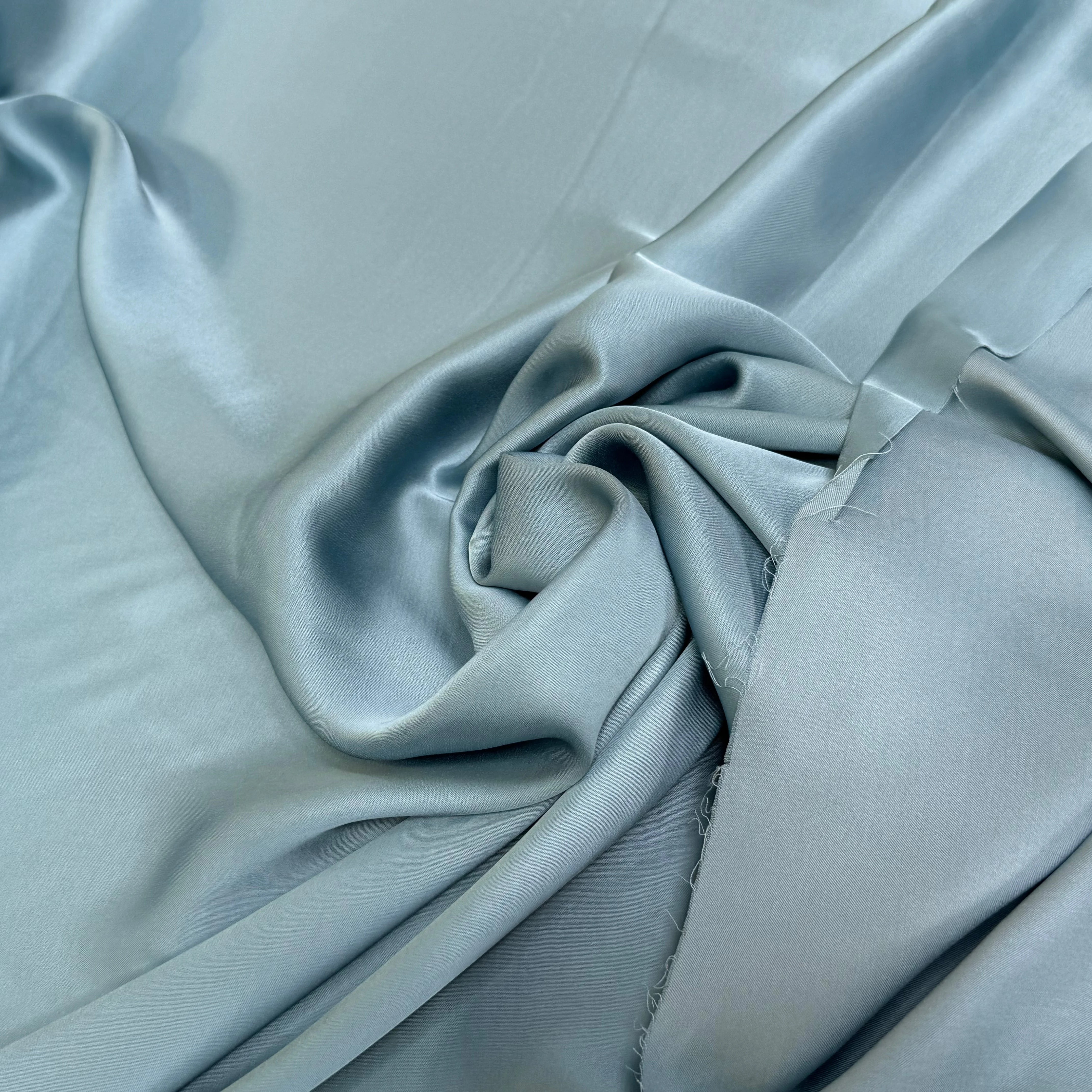 VISCOSE FLUIDE ENVERS SATIN BLEU GRIS - My Little Coupon
