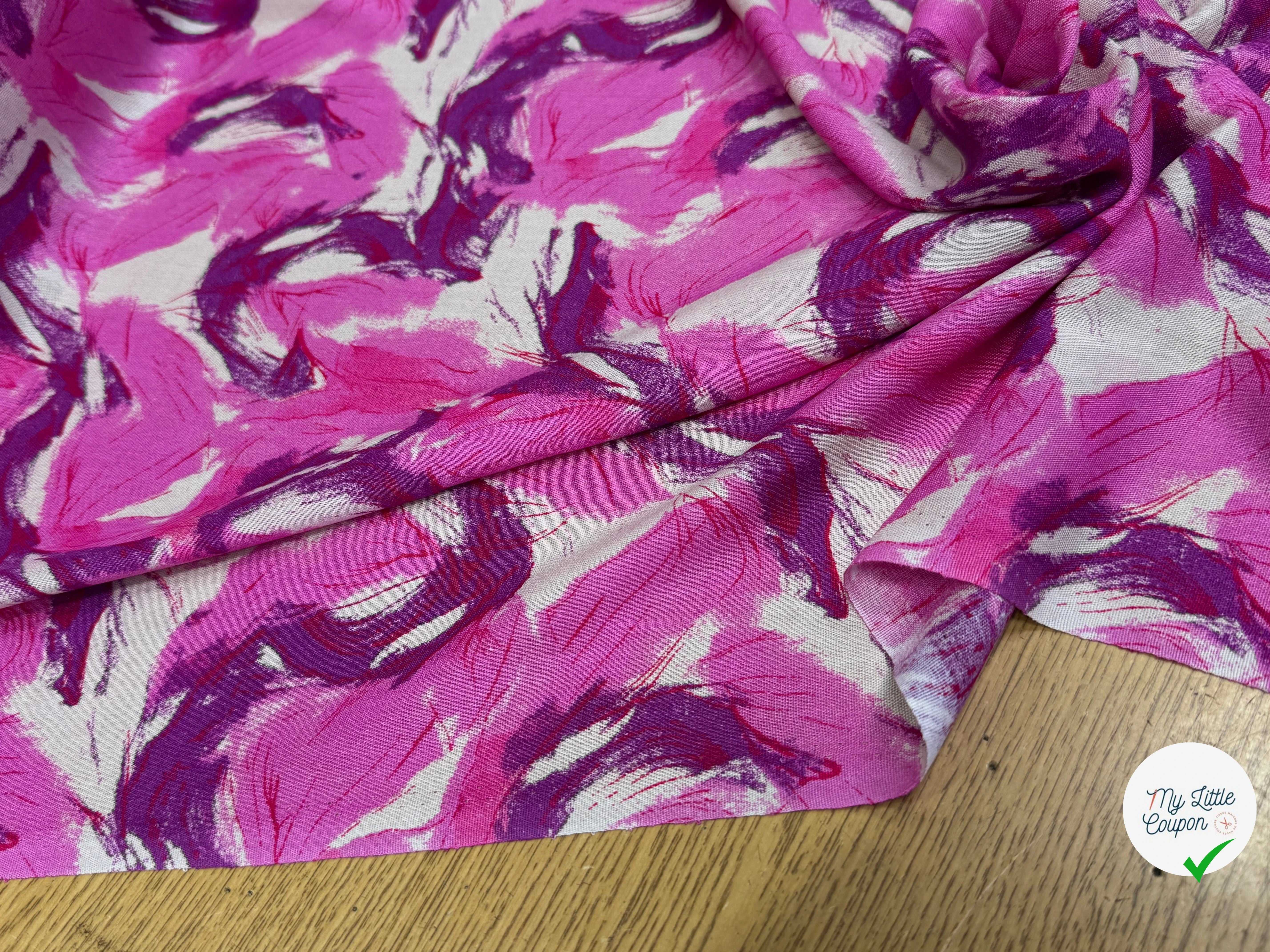 VISCOSE FLUIDE FOND BEIGE IMPRIMÉE TOURBILLON ROSE VIOLET - My Little Coupon