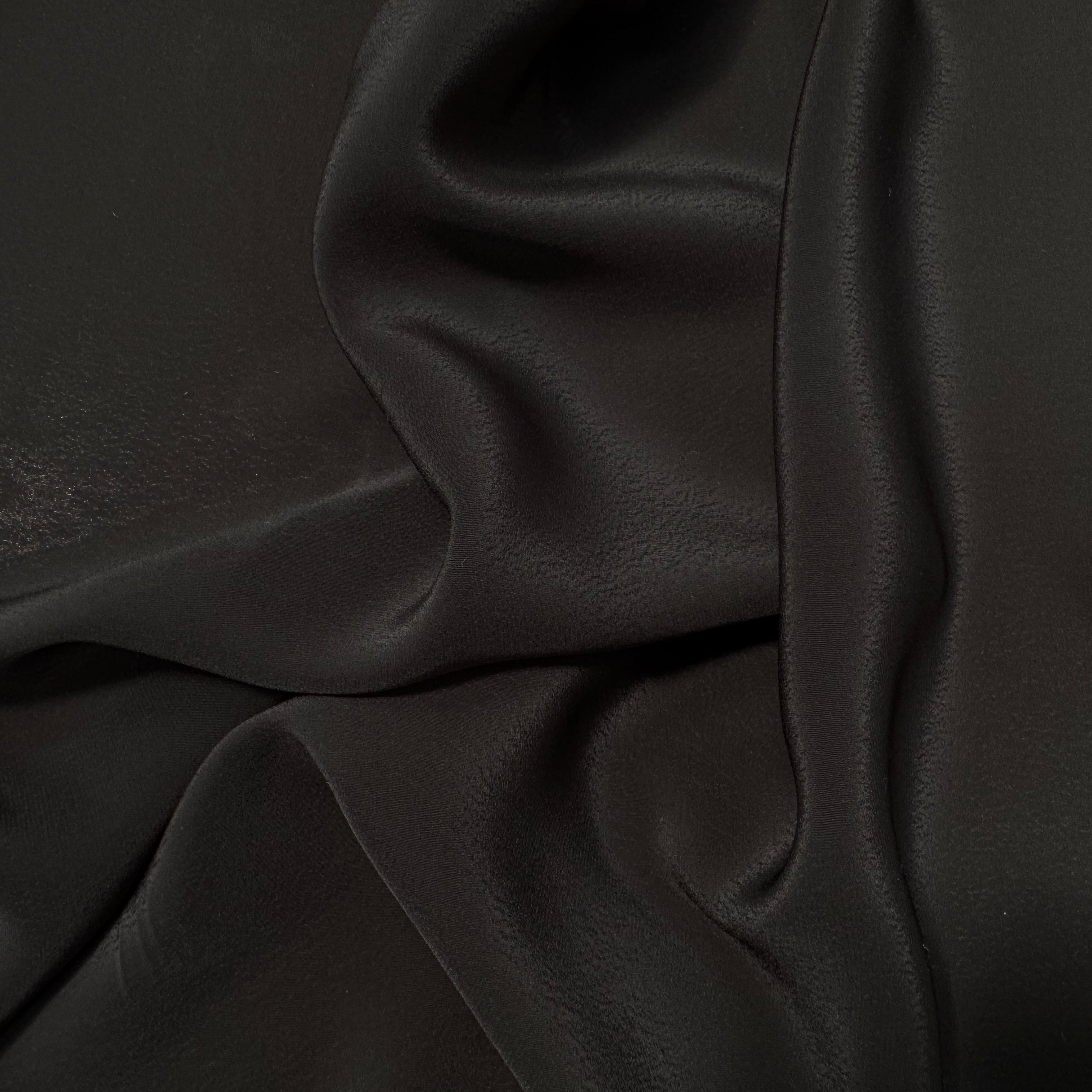 VISCOSE FLUIDE NOIRE UNIE EFFET SATINÉ - My Little Coupon