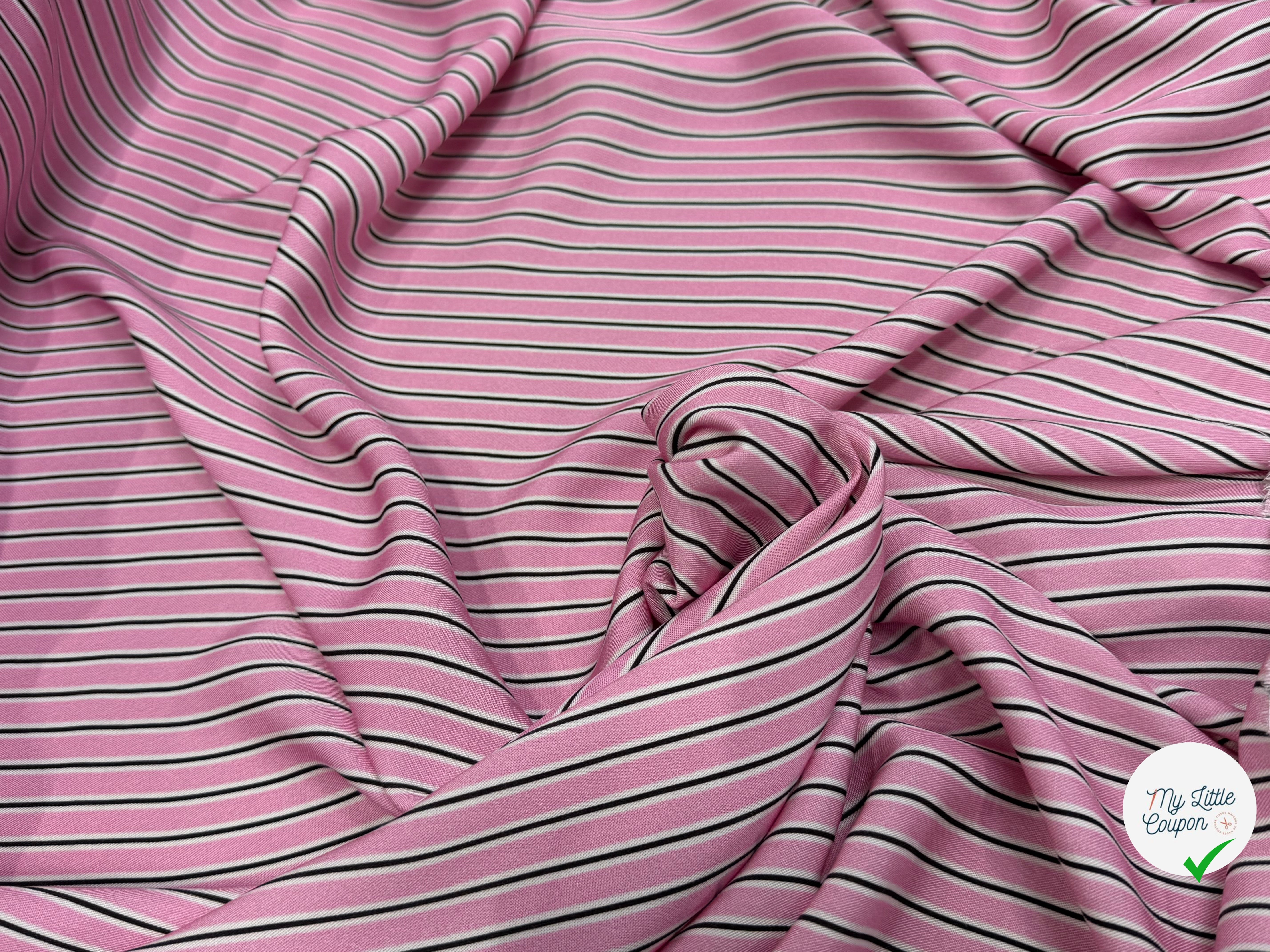 VISCOSE FLUIDE RAYON TWILL PRINTED ROSE PALE - My Little Coupon