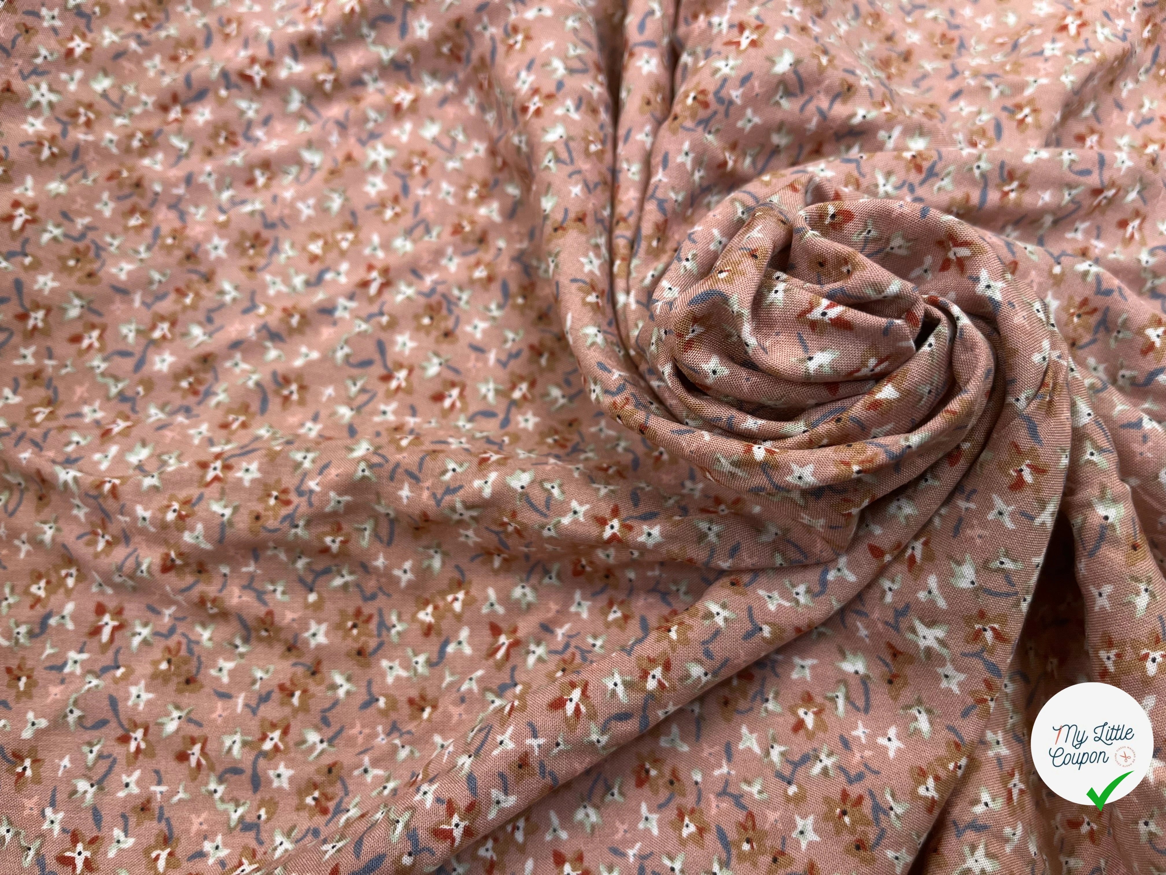 VISCOSE FLUIDE ROSE DELAVÉ AVEC PETITS MOTIFS FLORAUX - My Little Coupon