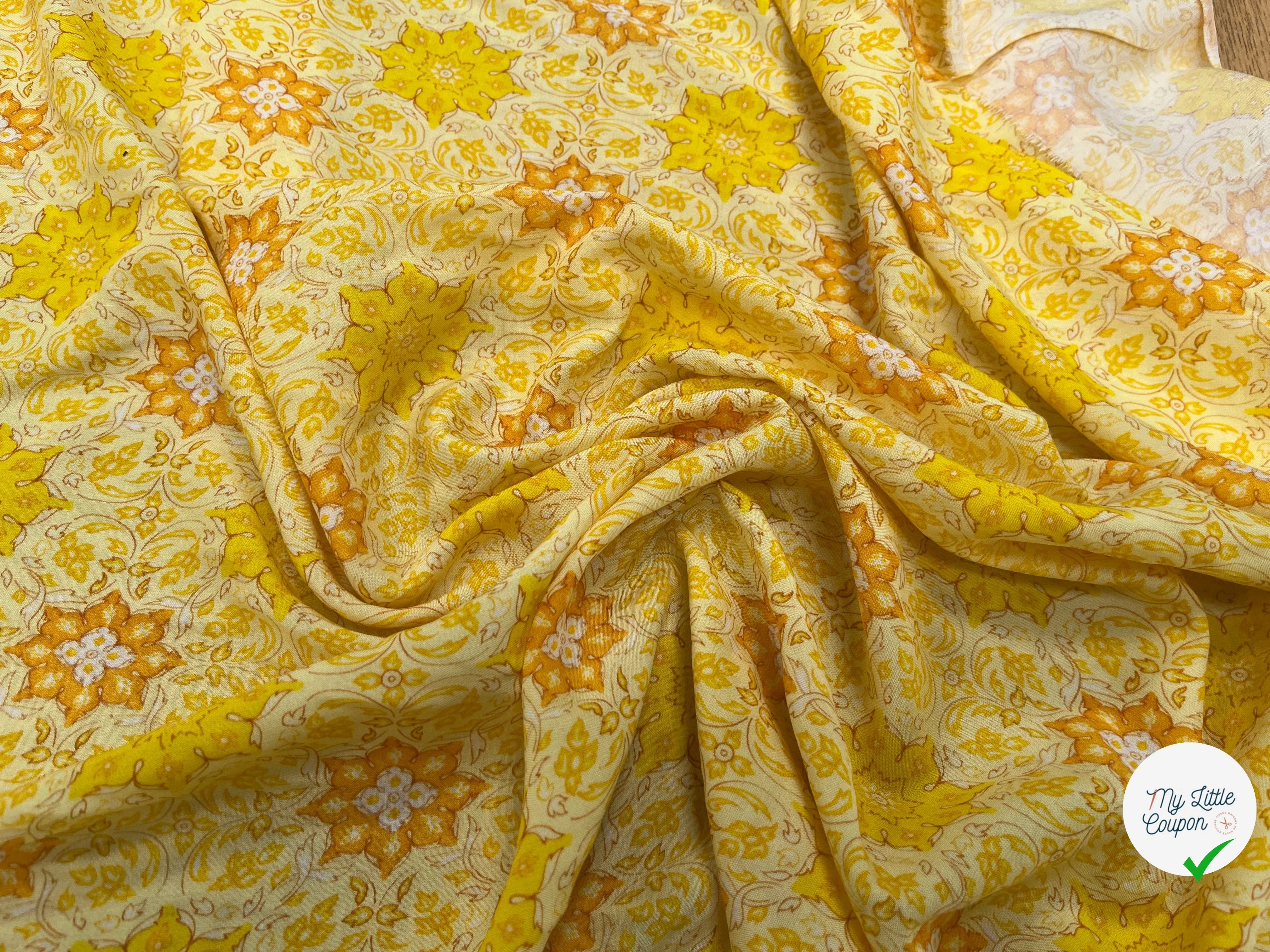 VISCOSE FOND JAUNE MOTIF FLEURS - My Little Coupon