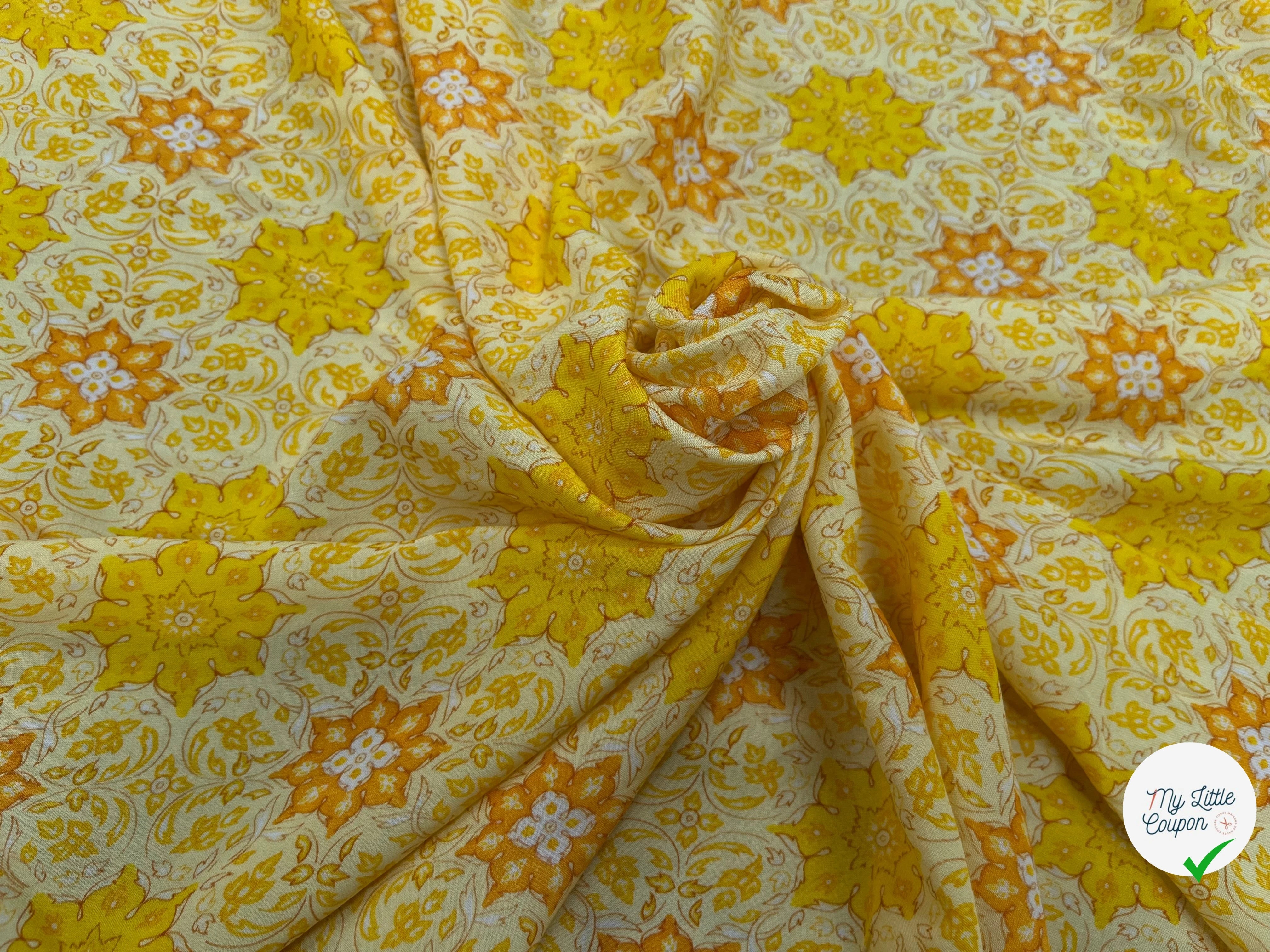 VISCOSE FOND JAUNE MOTIF FLEURS - My Little Coupon