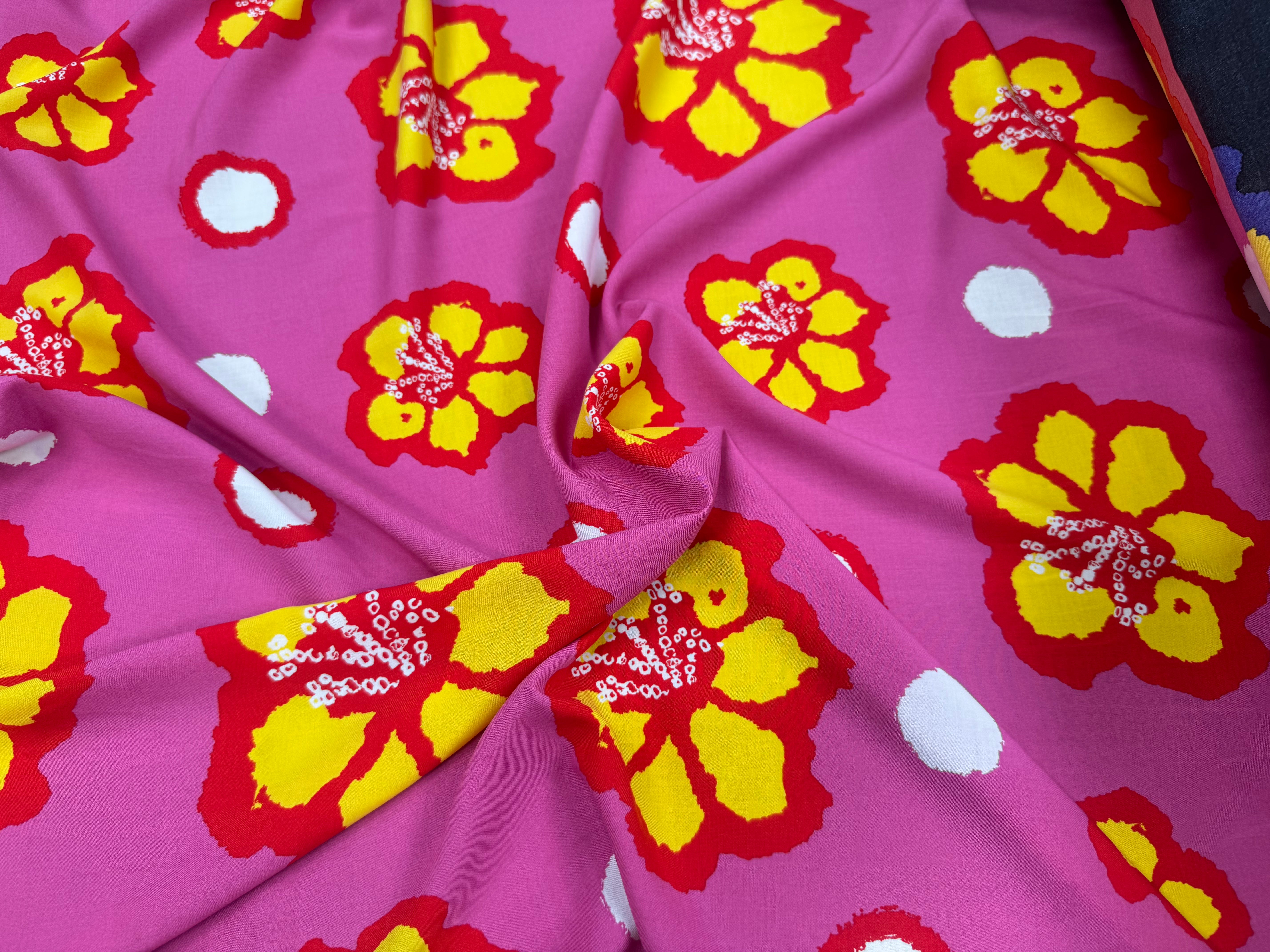 VISCOSE FOND ROSE FLEURS JAUNE - My Little Coupon
