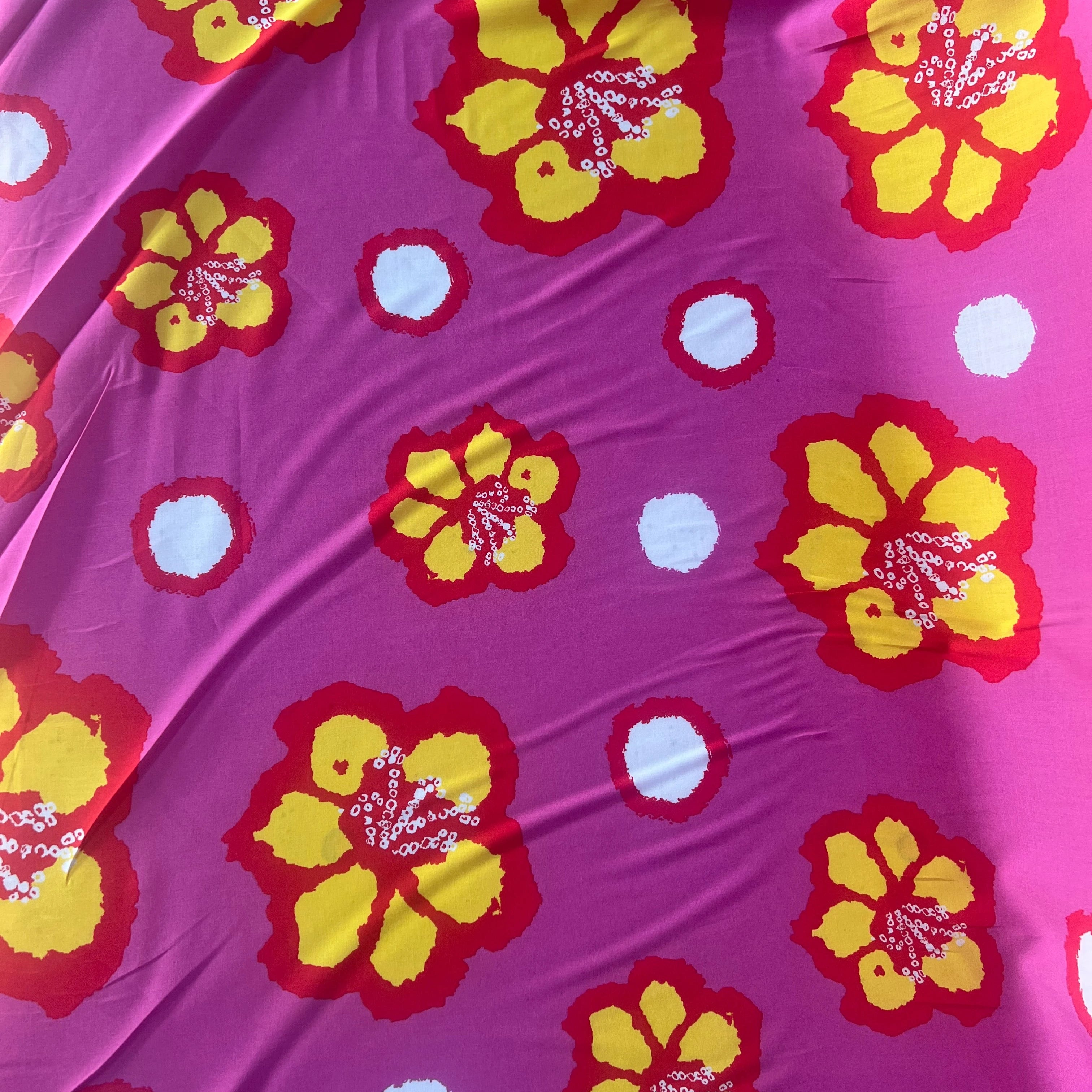 VISCOSE FOND ROSE FLEURS JAUNE - My Little Coupon