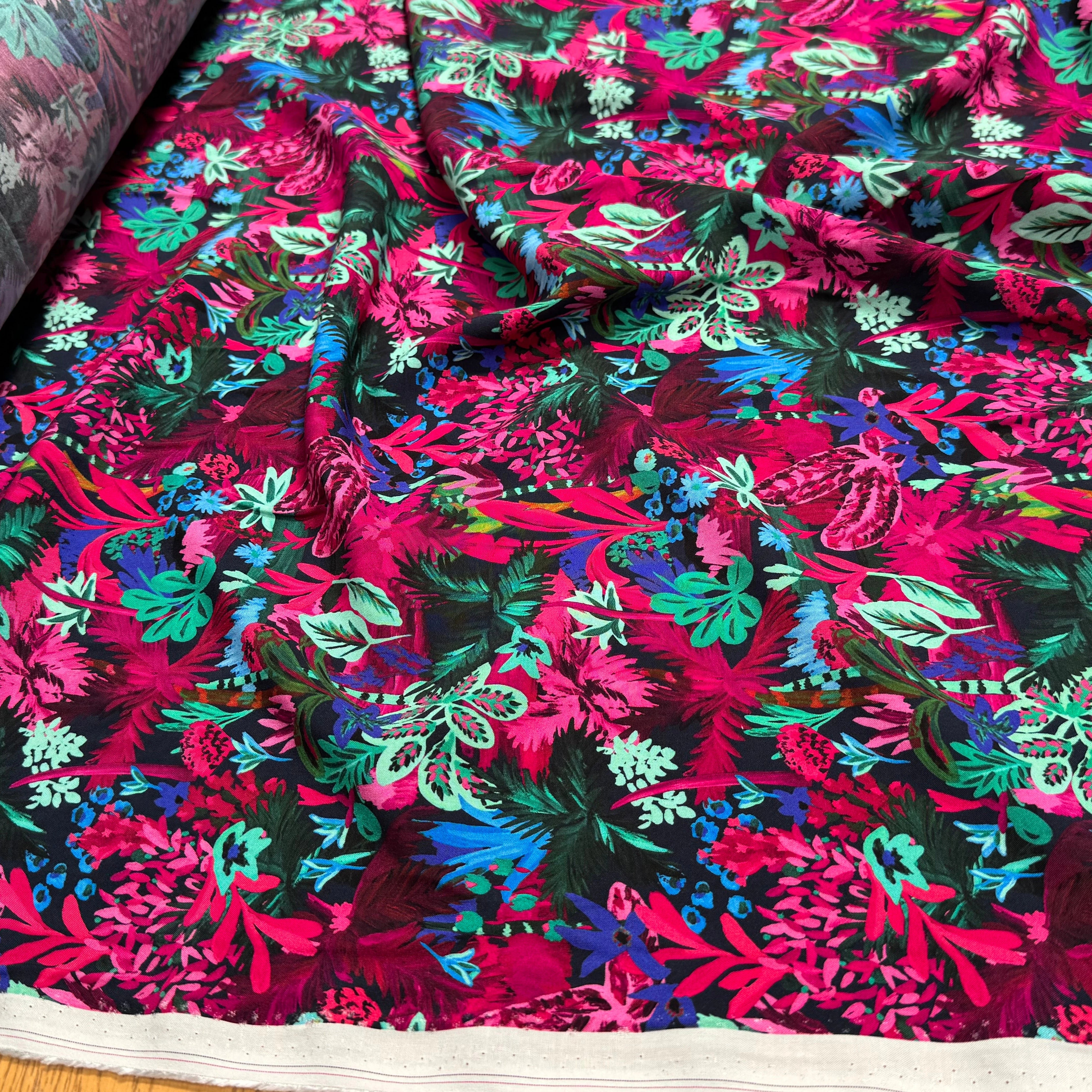 VISCOSE IMPRIMÉ FLUORESCENT MULTICOLORE CARMEN FLUORESCENT - My Little Coupon