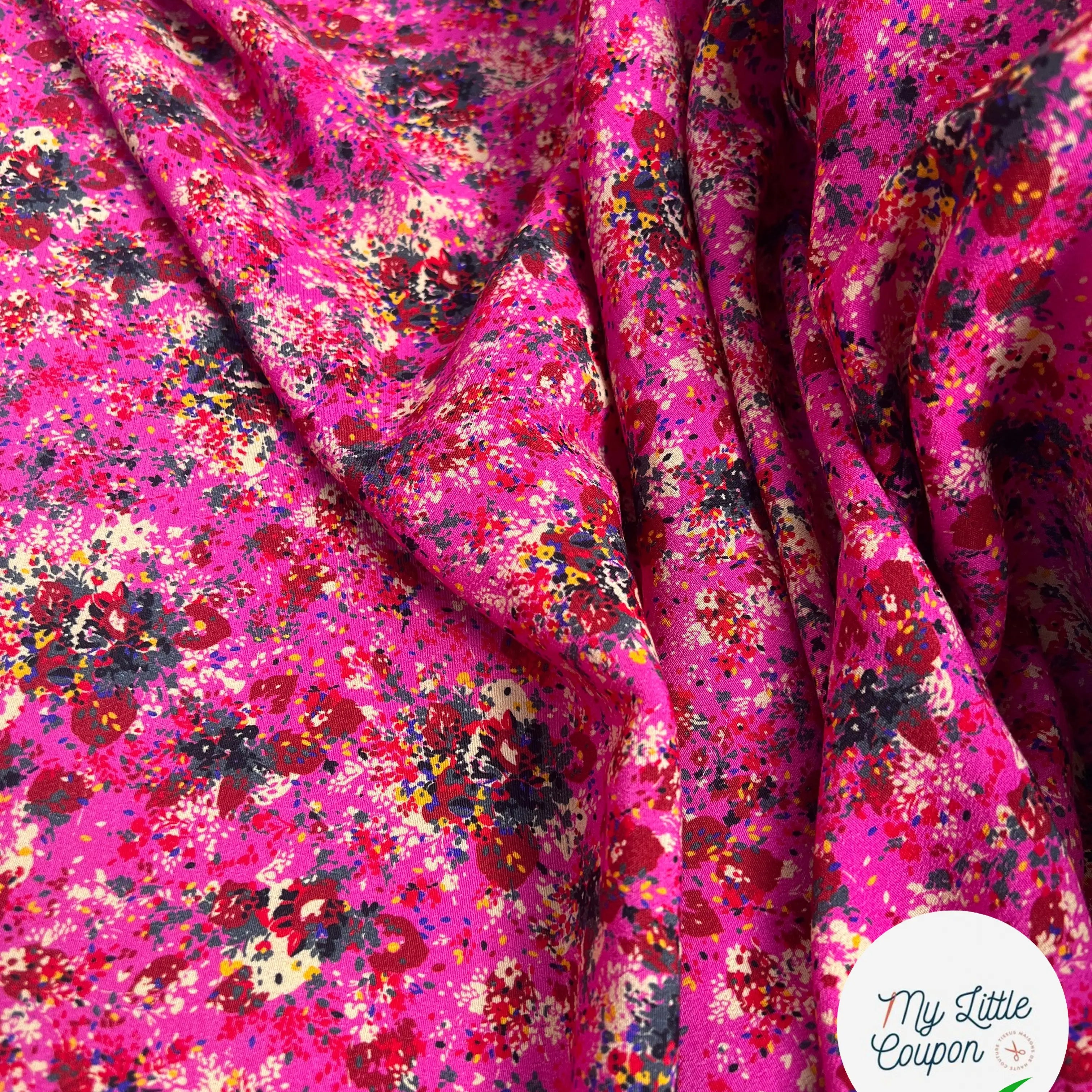 VISCOSE IMPRIMÉ FOND ROSE MOTIFS BOUQUET DE FLEURS - My Little Coupon