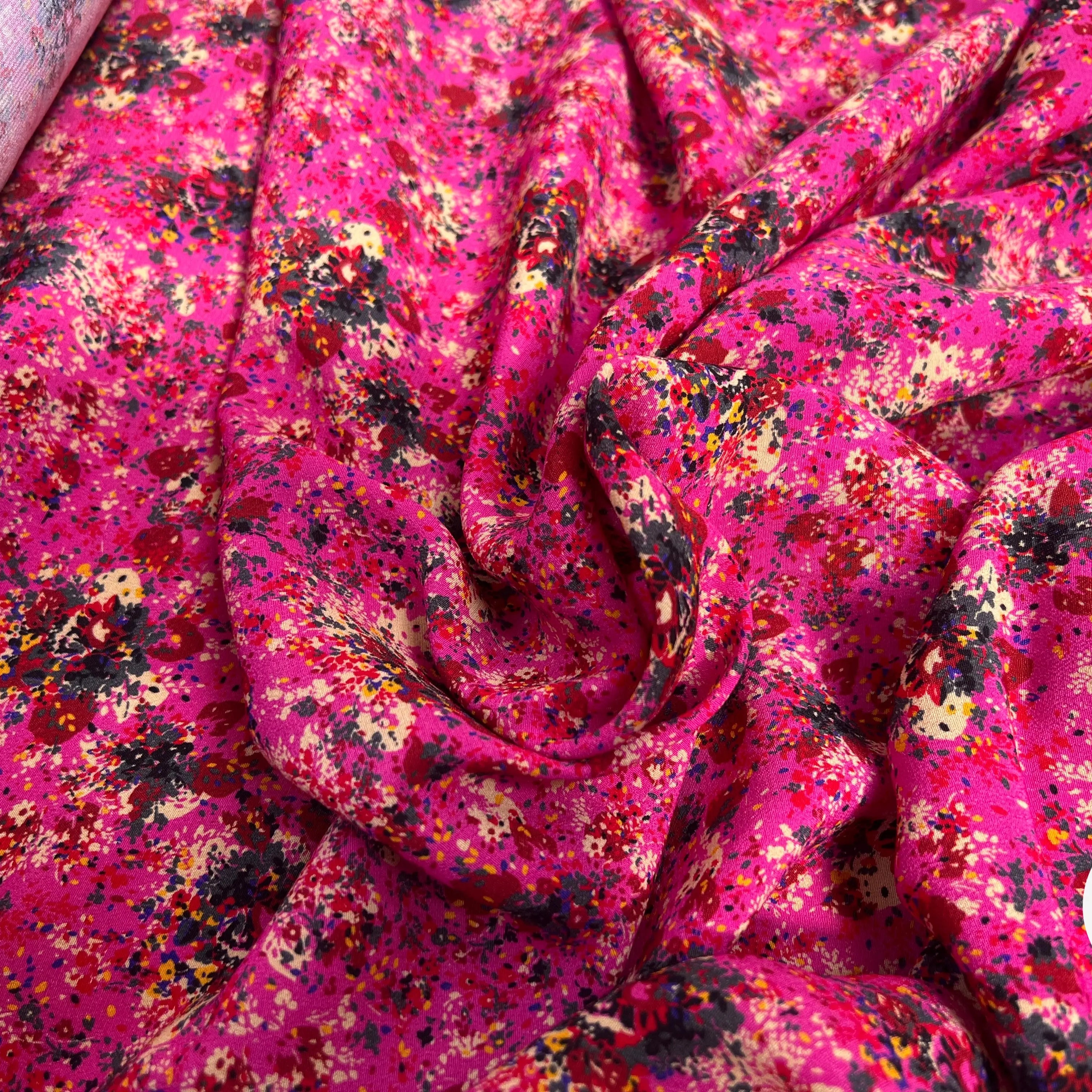 VISCOSE IMPRIMÉ FOND ROSE MOTIFS BOUQUET DE FLEURS - My Little Coupon