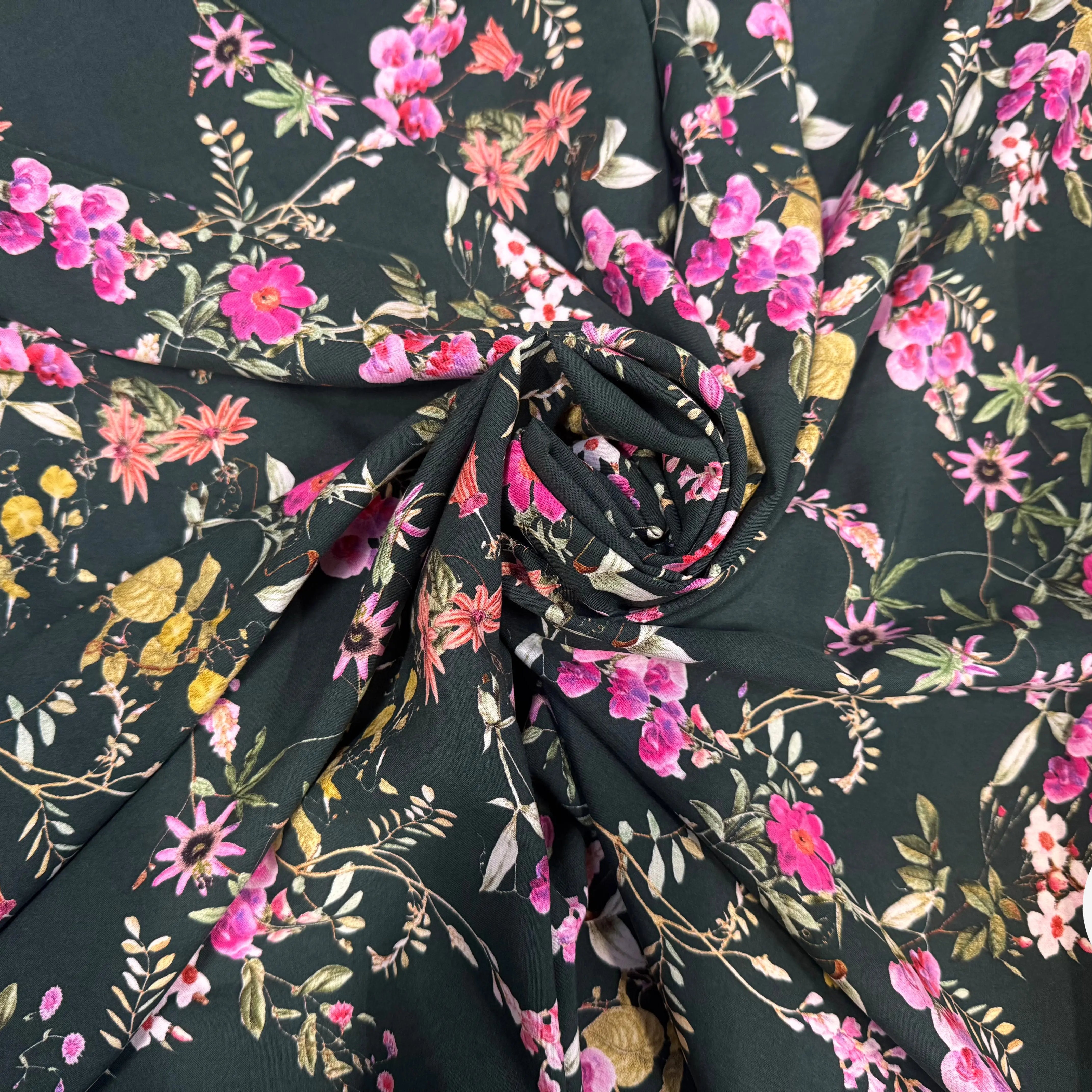 VISCOSE IMPRIMÉE VERTE FLORALE PRINTEMPS - My Little Coupon