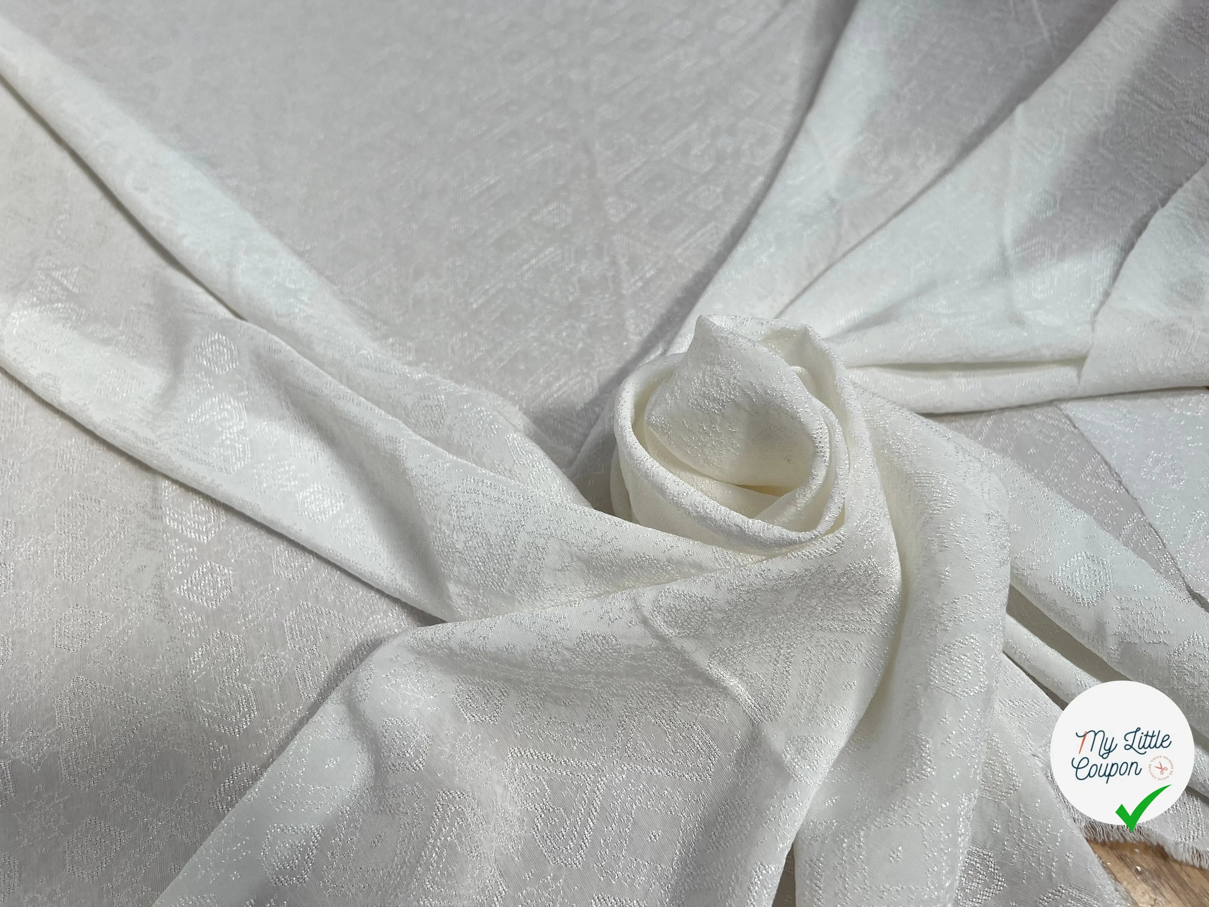 VISCOSE JACQUARD BLANC MOTIFS TONS SUR TONS BRILLANTS - My Little Coupon