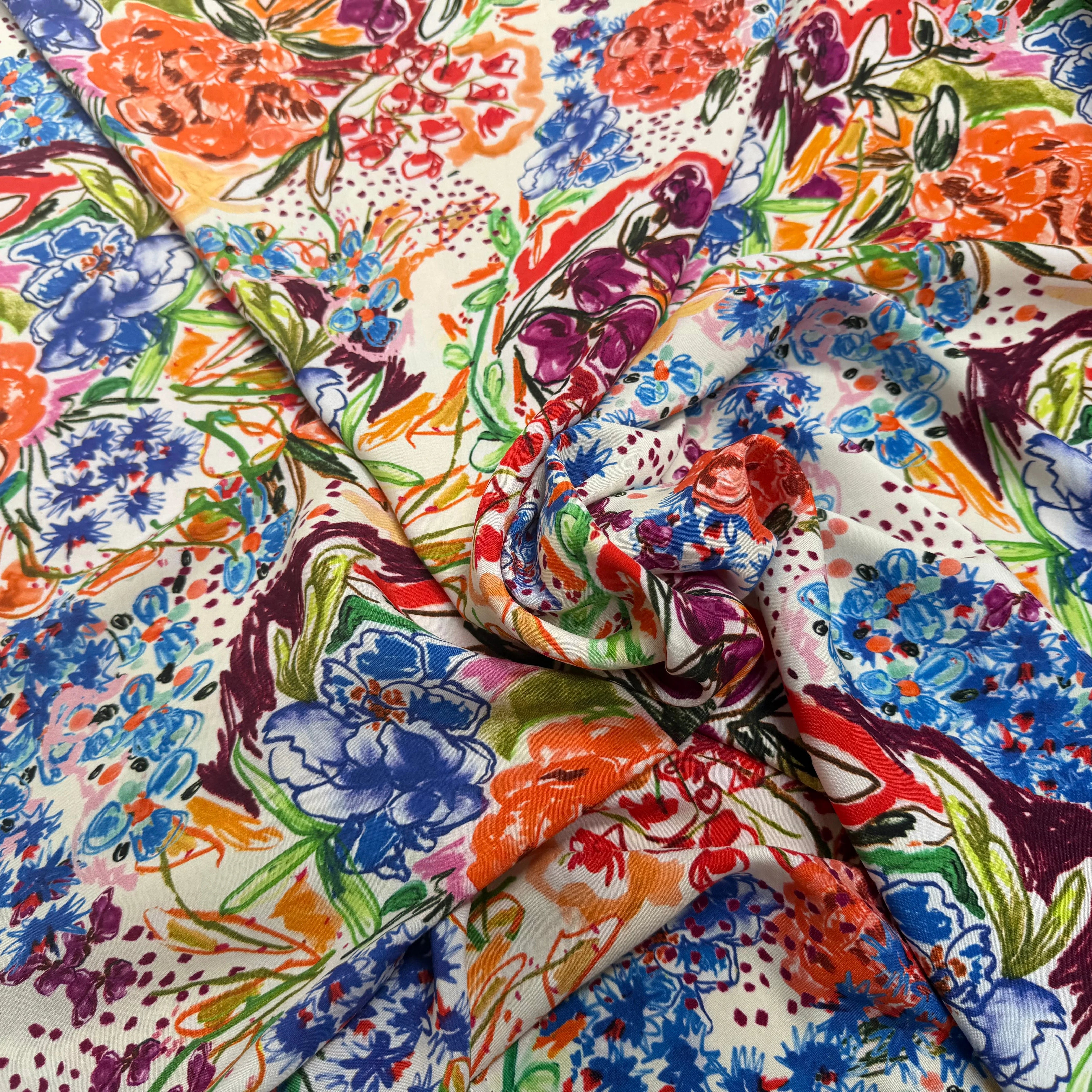 VISCOSE LÉGÈREMENT CREPÉE IMPRIMÉ FLORAL MULTICOLORE FANTASY GARDEN - My Little Coupon