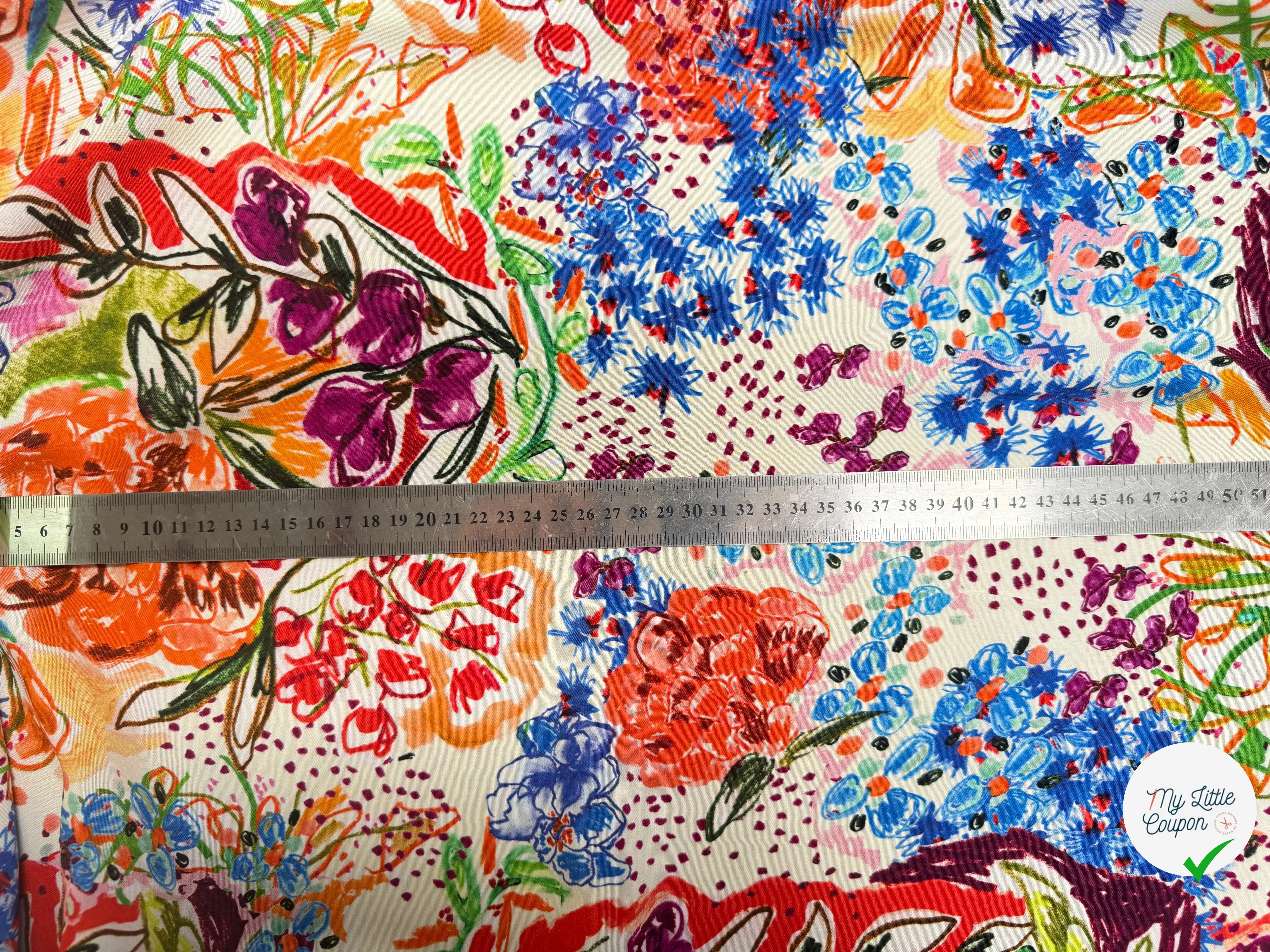 VISCOSE LÉGÈREMENT CREPÉE IMPRIMÉ FLORAL MULTICOLORE FANTASY GARDEN - My Little Coupon