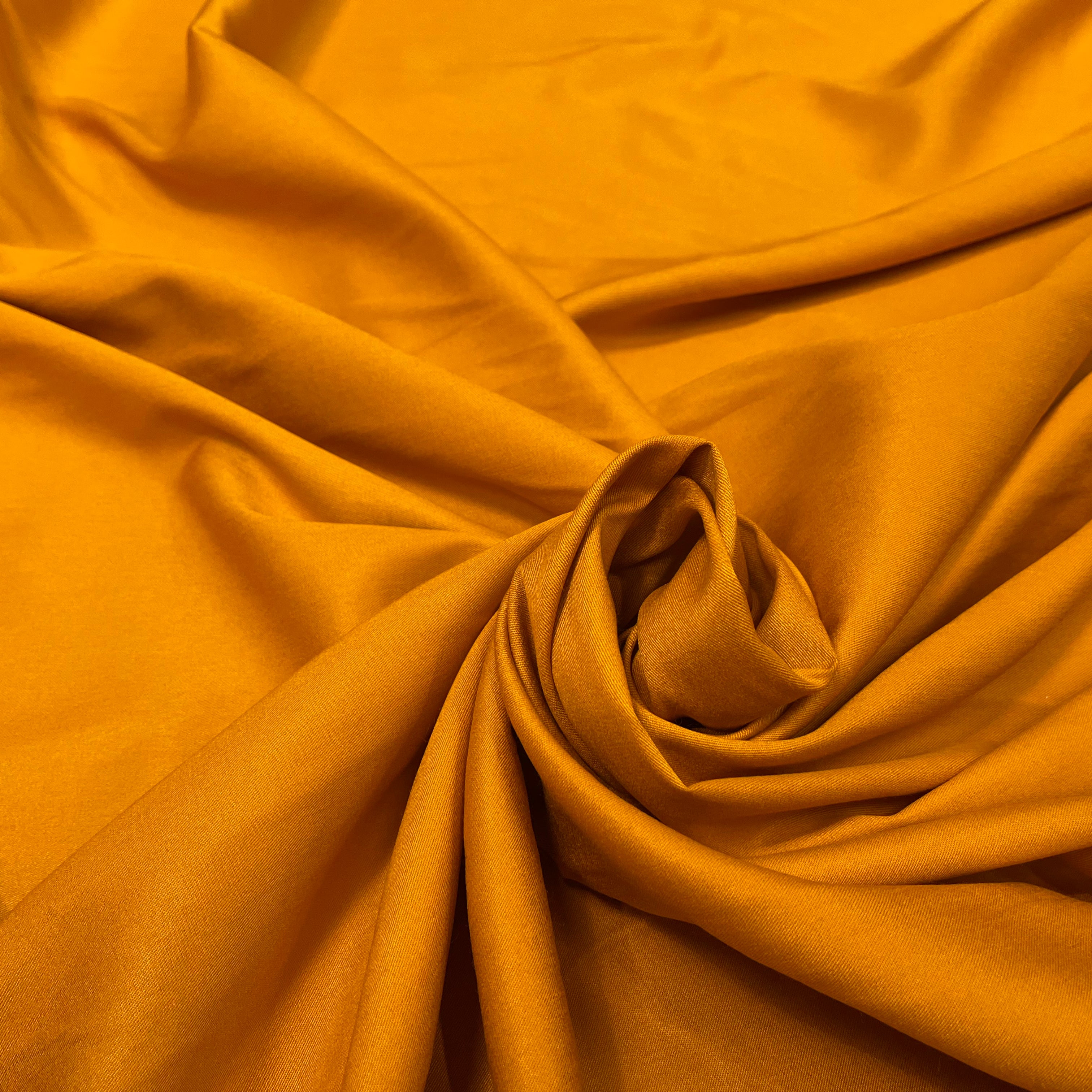 VISCOSE LOURDE SERGEE SCHINTZEE LÉGÈREMENT BRILLANTE - My Little Coupon