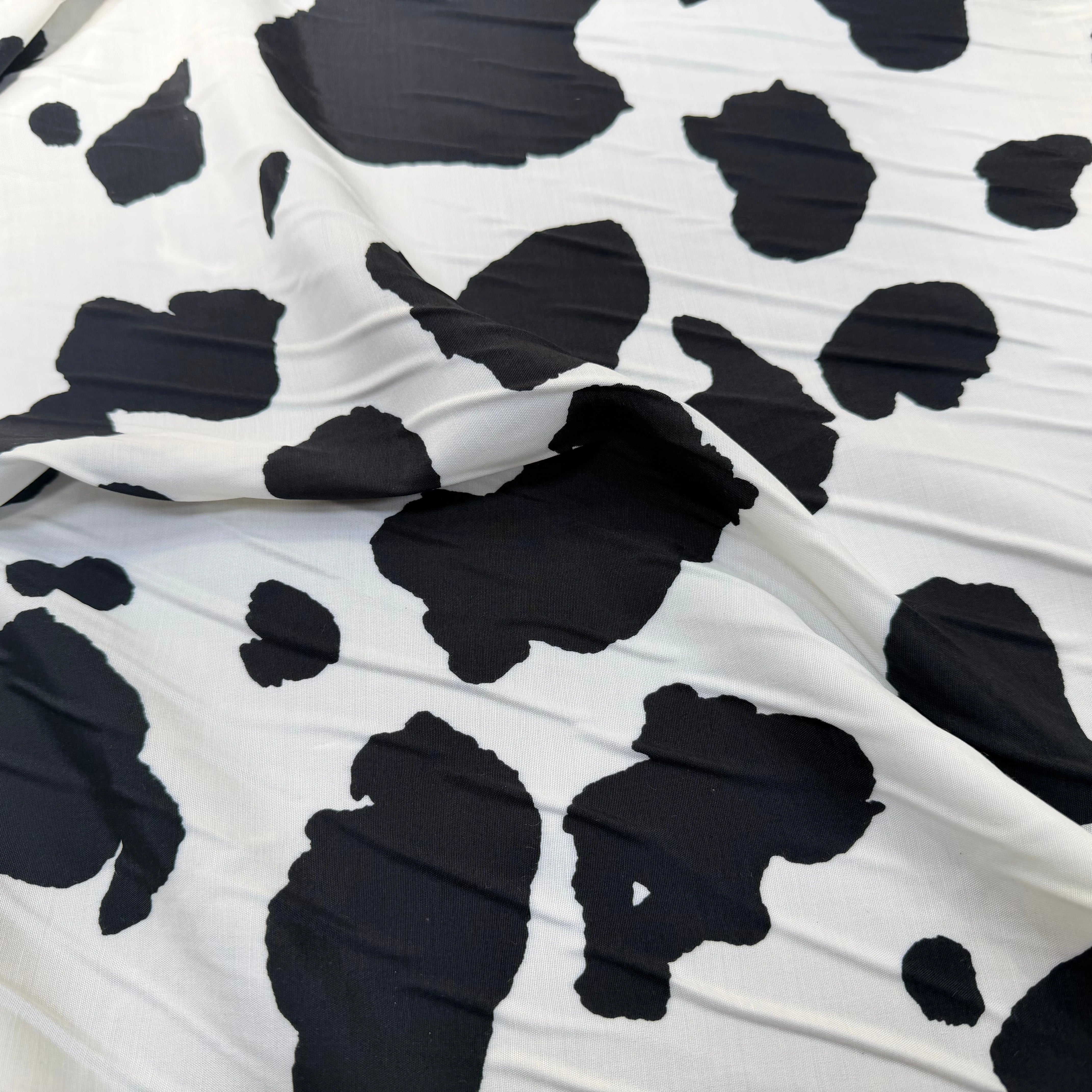 VISCOSE MOTIF ANIMALIER BLANC ET NOIR - My Little Coupon