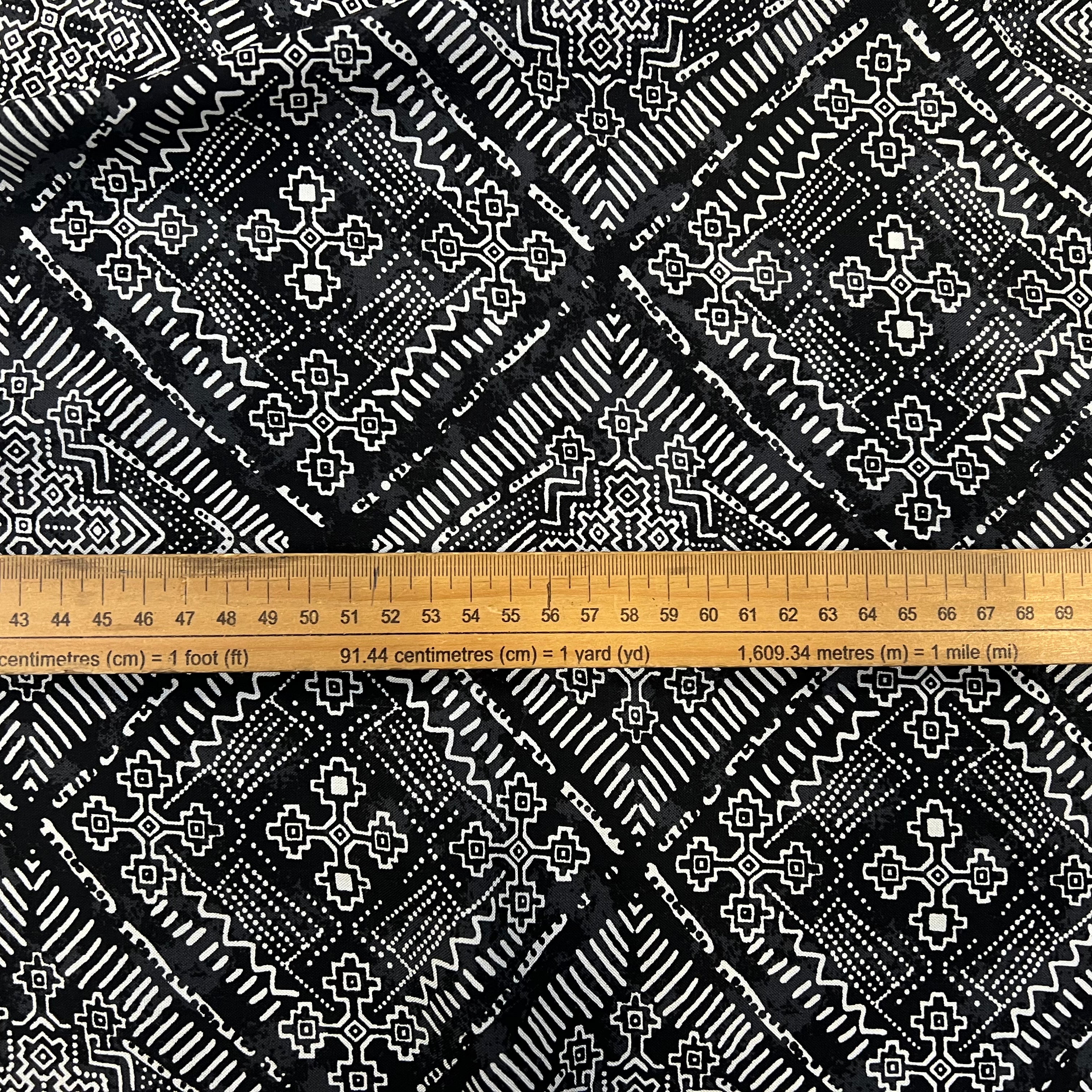 VISCOSE MOTIF GEOMETRIQUE MSO