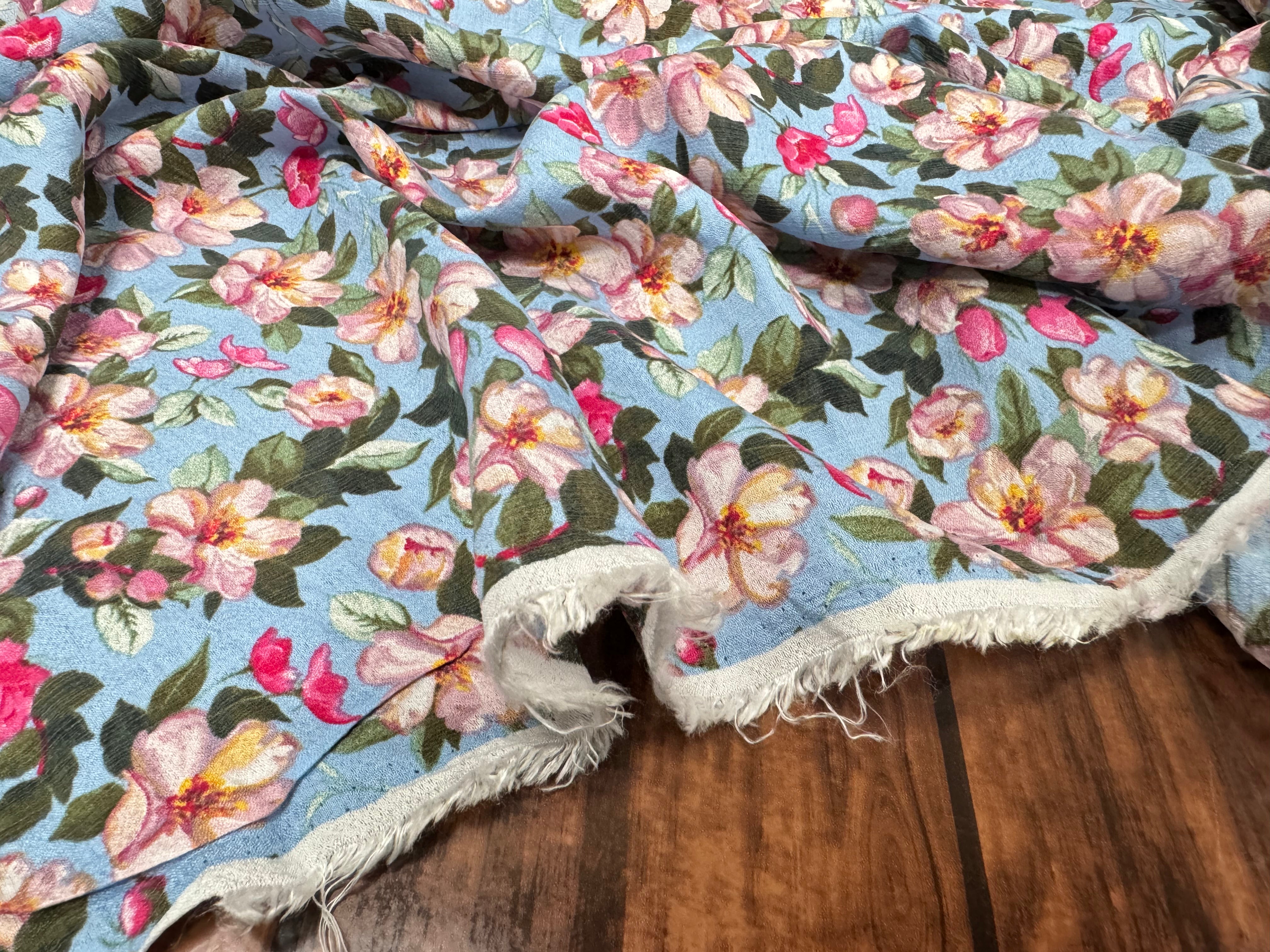 VISCOSE NYLON CREPE TISSU IMPRIMÉ FLEURS BLEU BÉBÉ - My Little Coupon