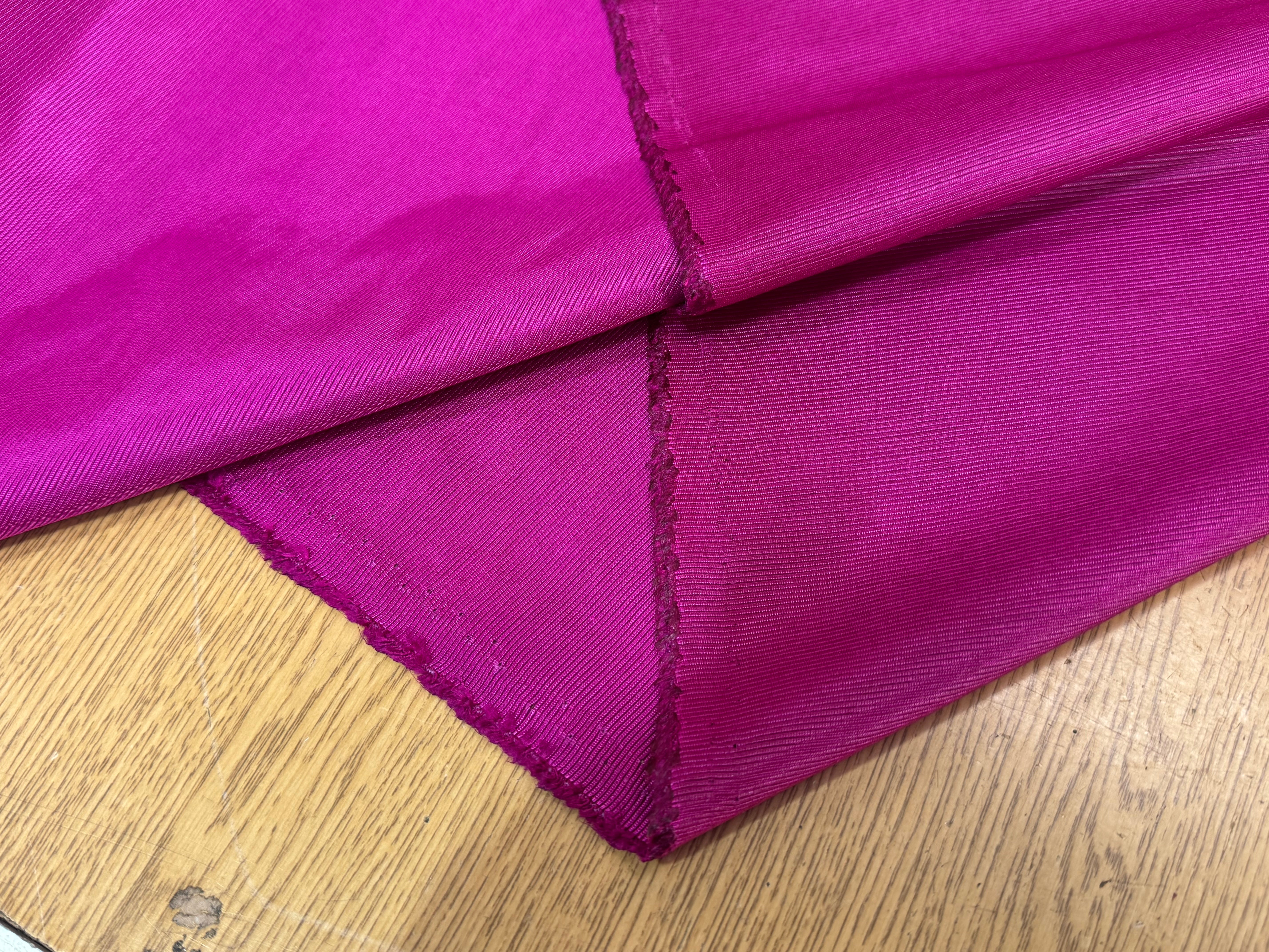 VISCOSE OTTOMAN TRAITEMENT TÉFLON ROSE FUSHIA - My Little Coupon