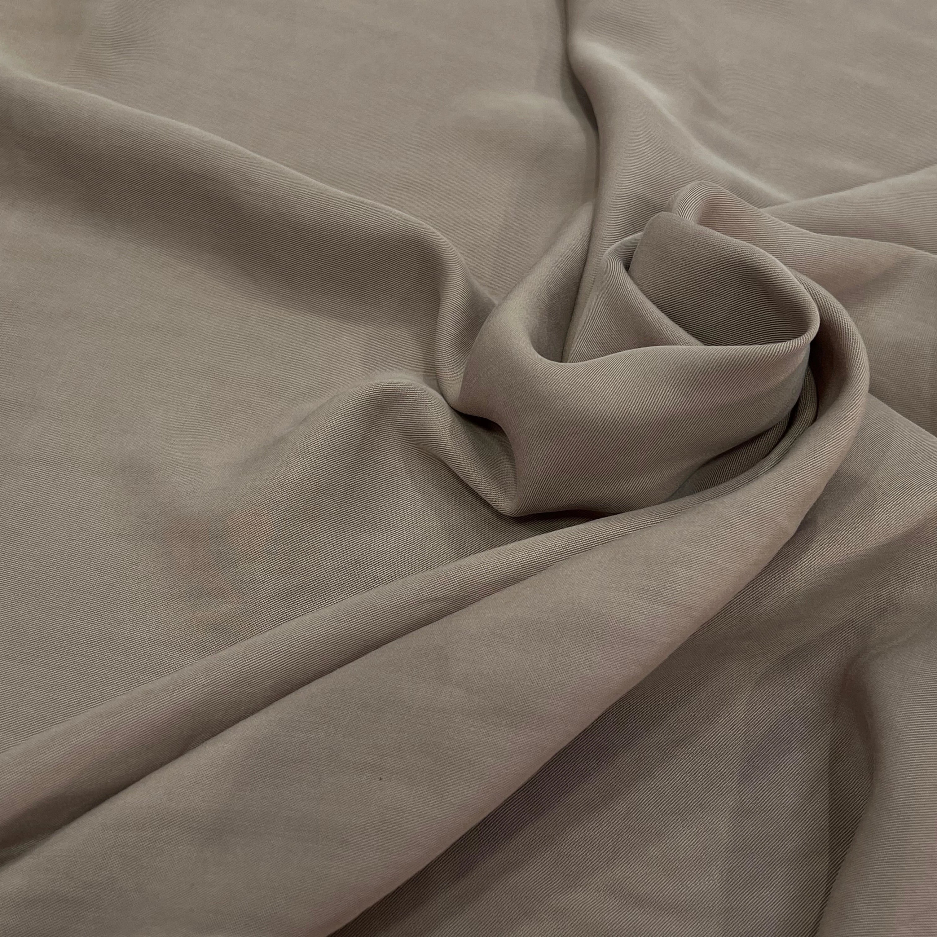 VISCOSE PEAU DE PECHE FLUIDE BEIGE FONCÉ - My Little Coupon